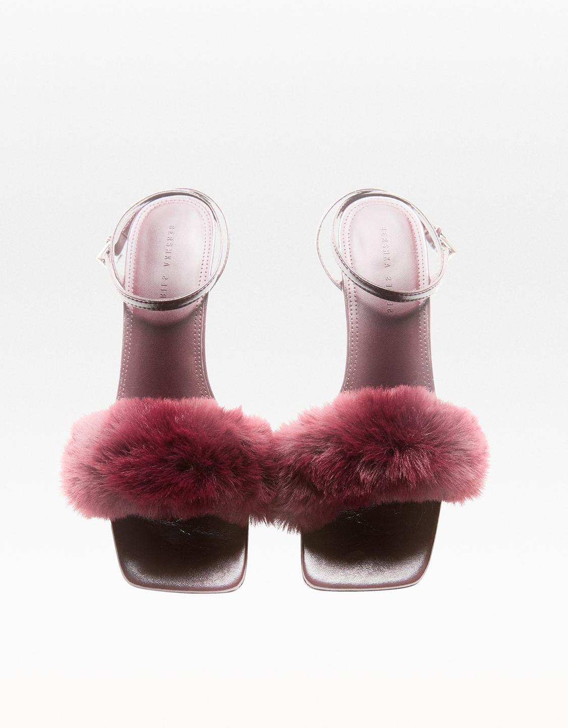 Sandales talon fausse fourrure