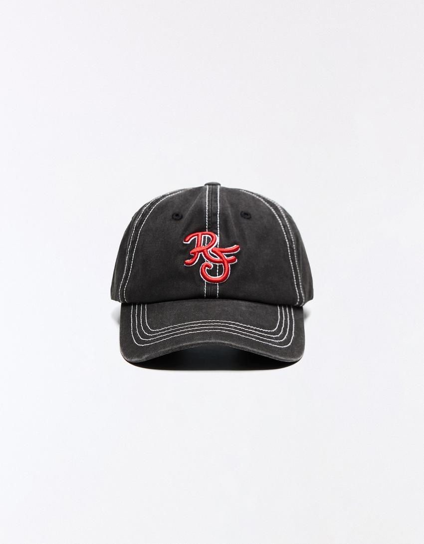 كاب مطرز-أسود