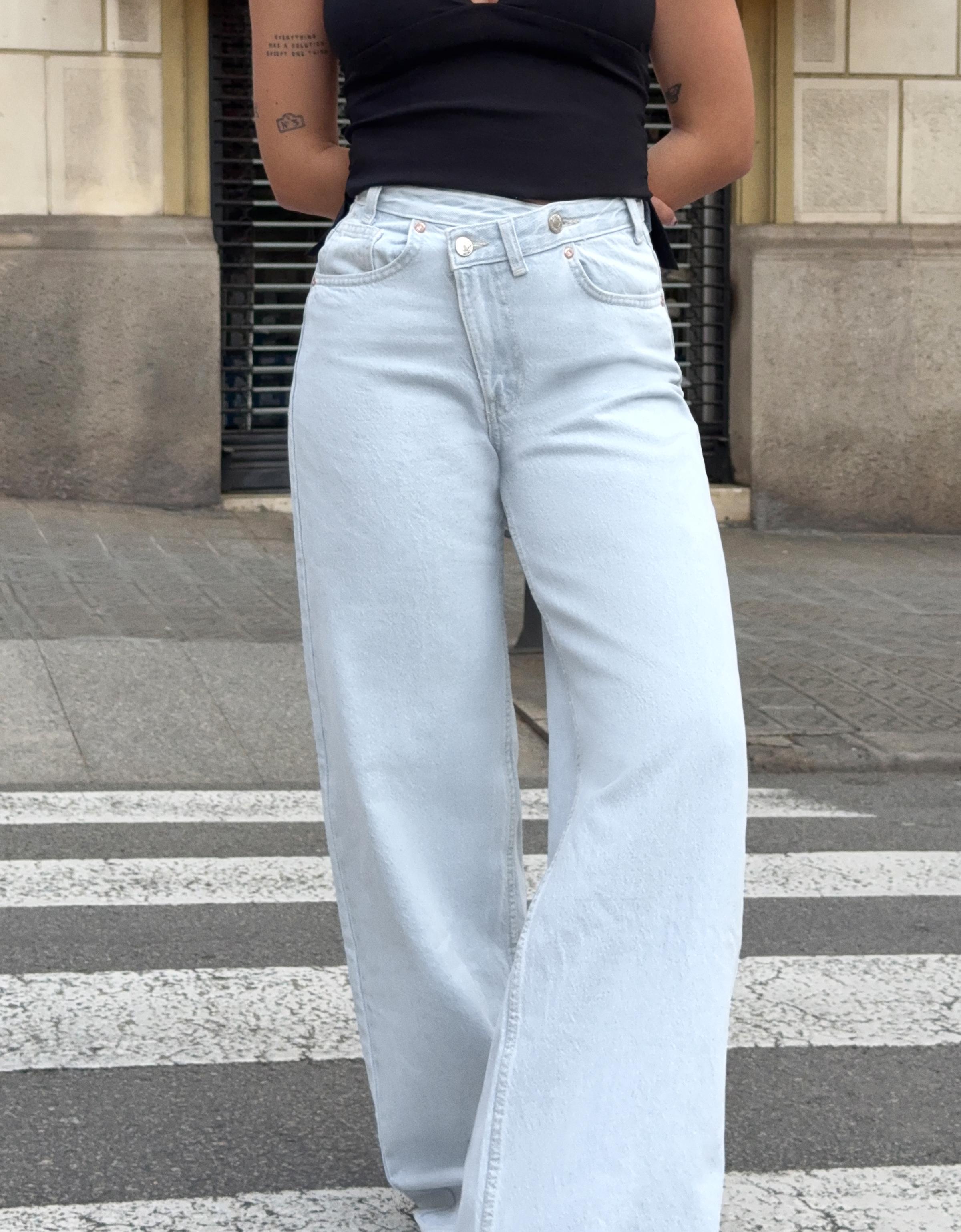 Wide leg jeans with crossover waist — Light blue