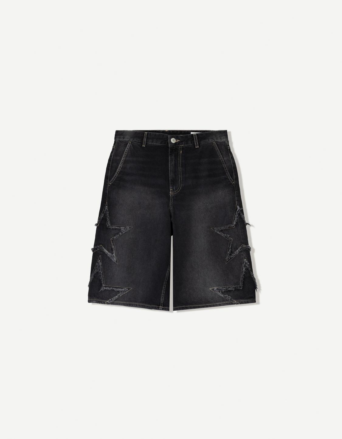 Baggy Bermuda shorts with patches