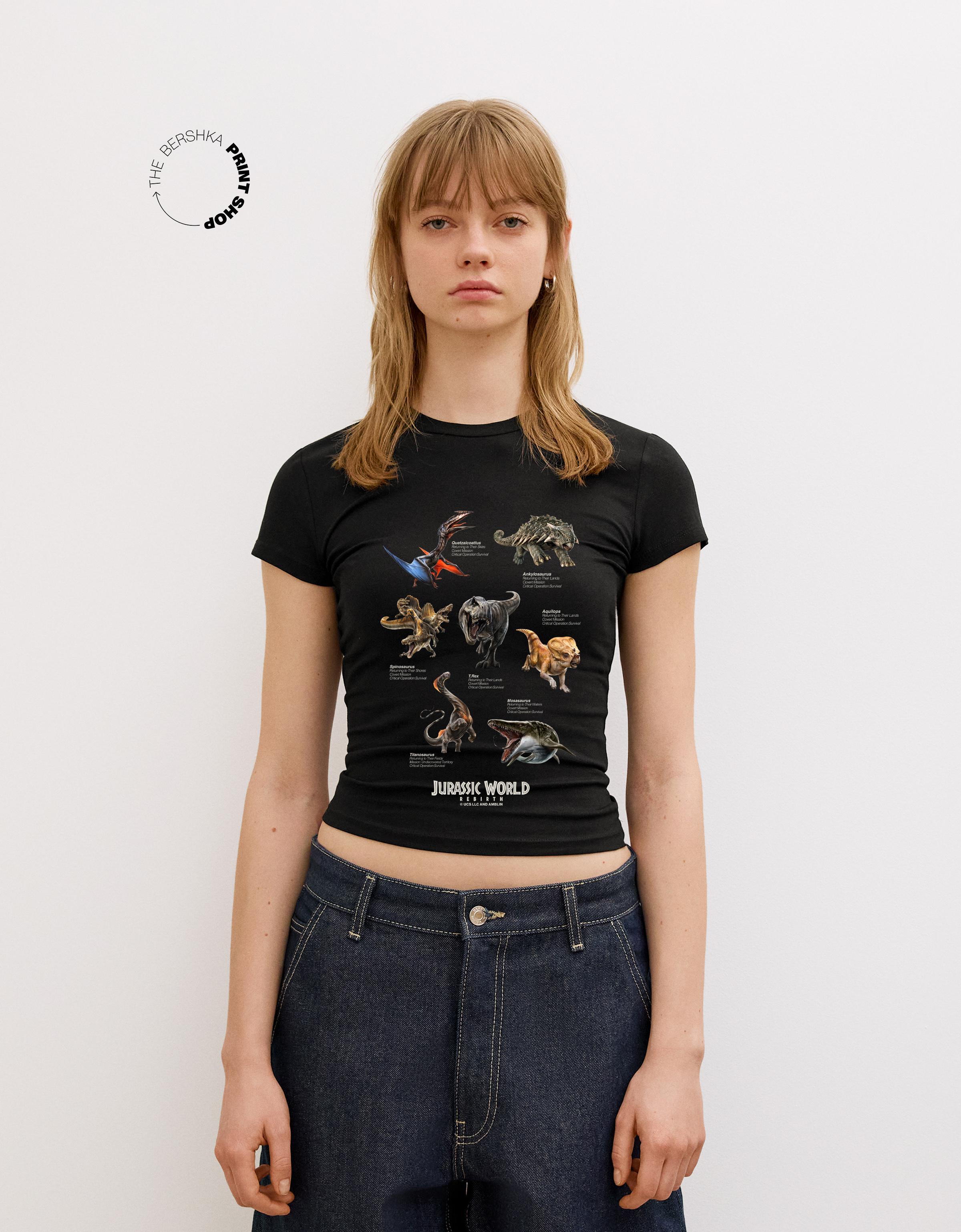 Bershka Jurassic World T-Shirt Mit Kurzen Ärmeln Damen S Schwarz