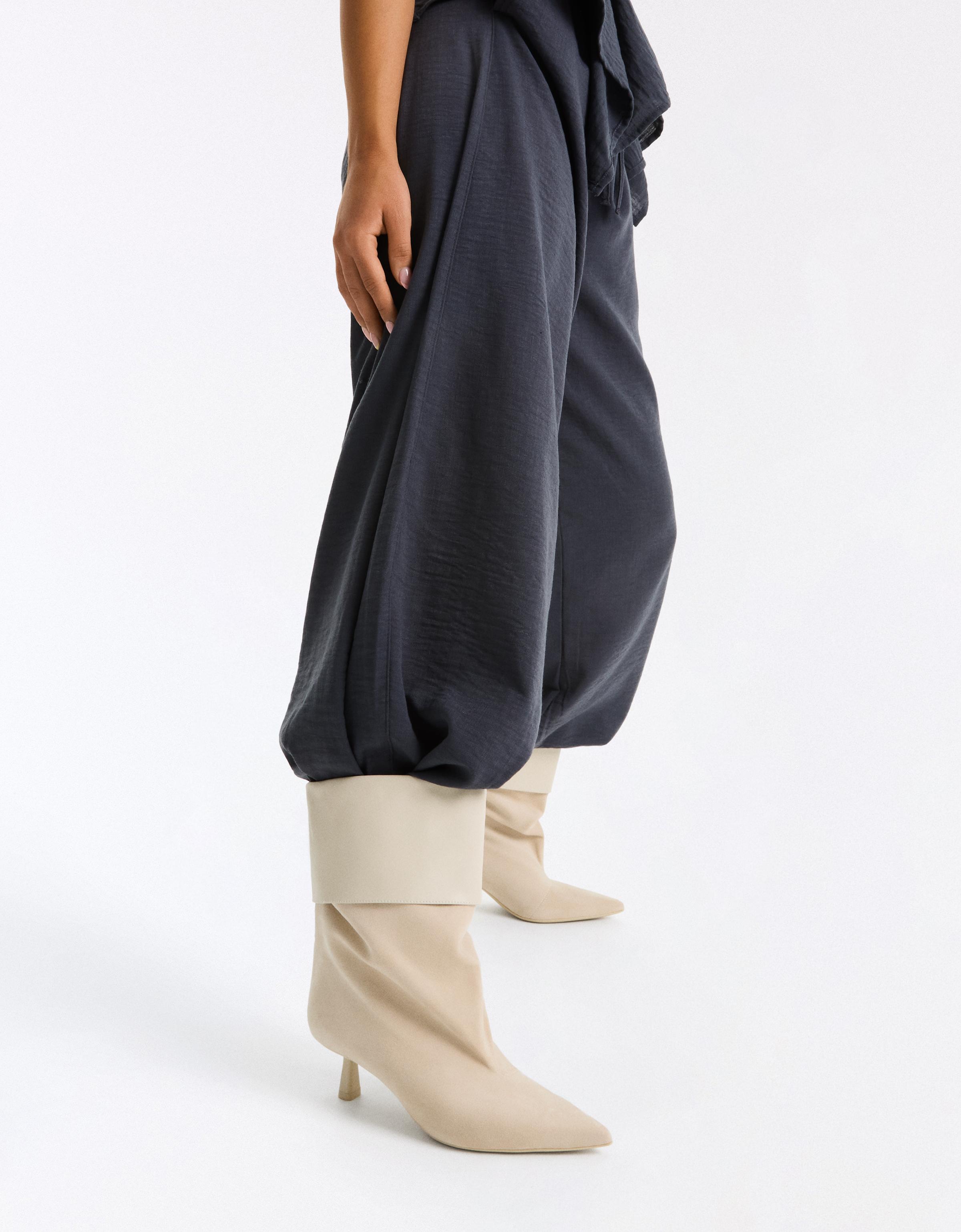 HEELED ANKLE BOOTS WITH TURN-UP DETAIL — ECRU