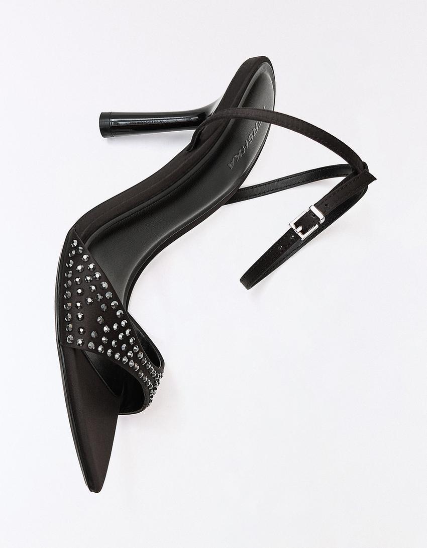 Sandália de salto brilhante-Preto