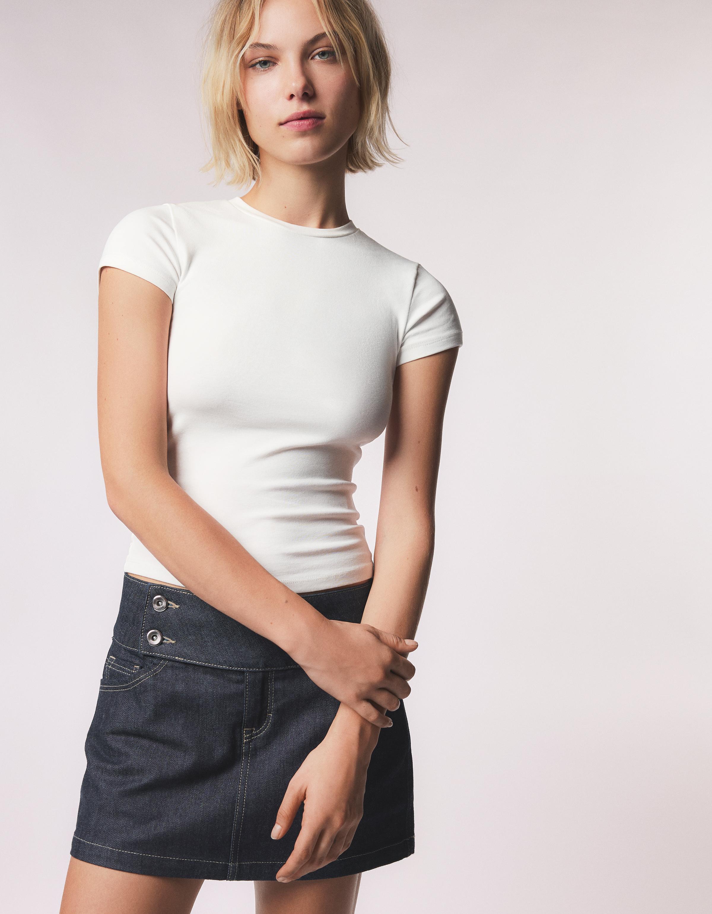 Bershka Basic T-Shirt Mit Kurzen Ärmeln Damen 10-12 Grbrochenes Weiss