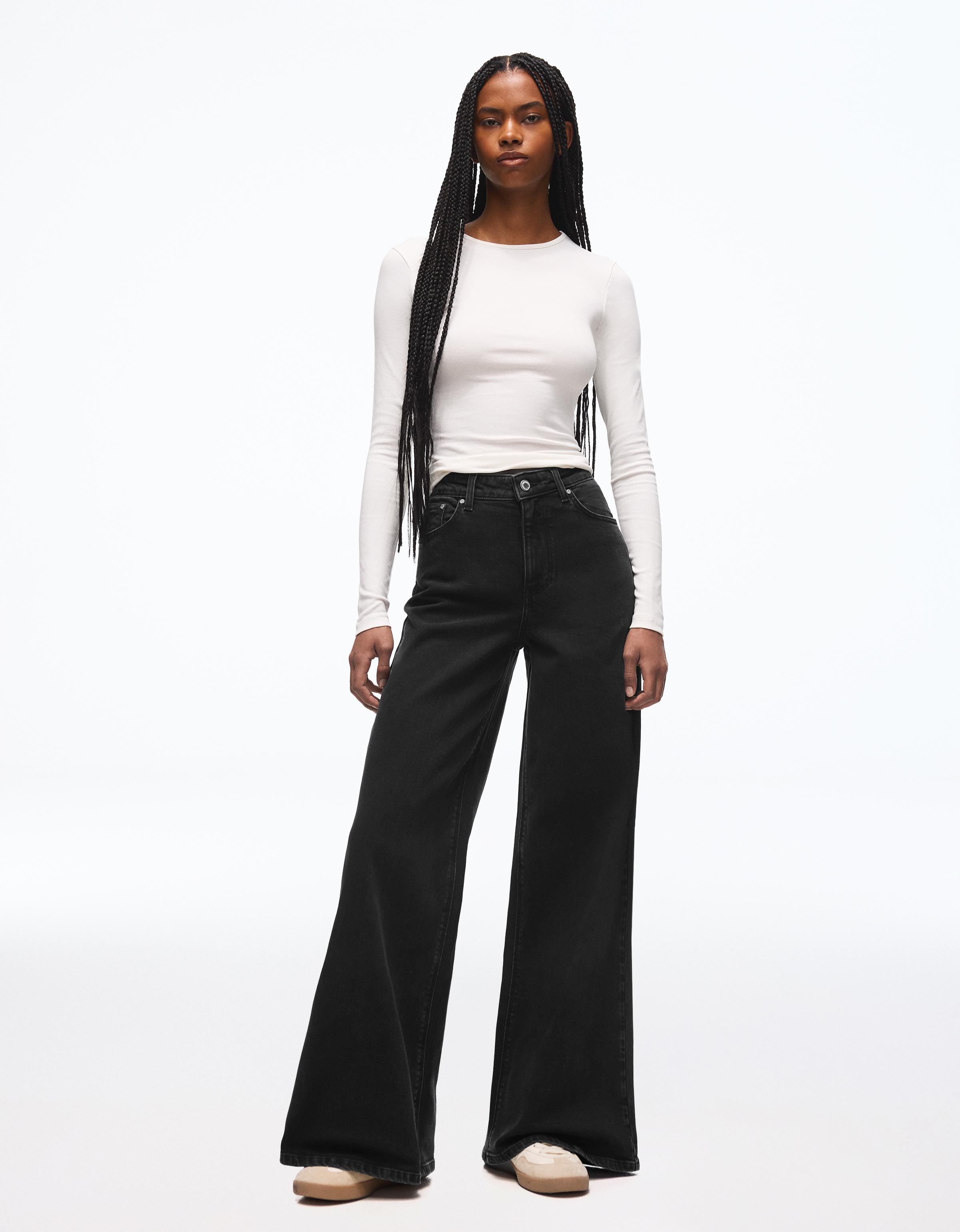 High-waist wide-leg jeans