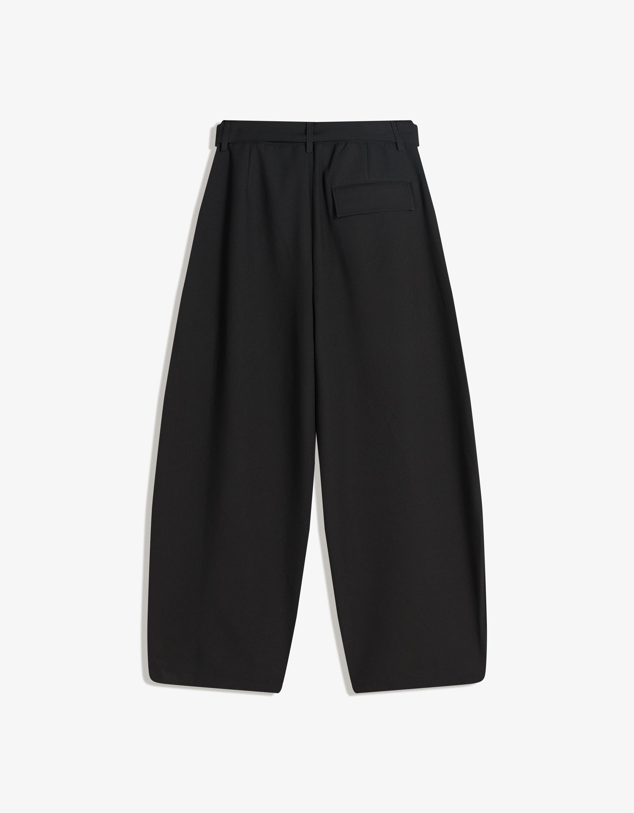 Barrel-leg tailored fit trousers with belt — Black
