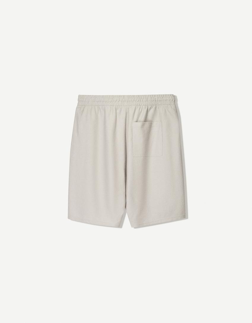 Textured Bermuda shorts