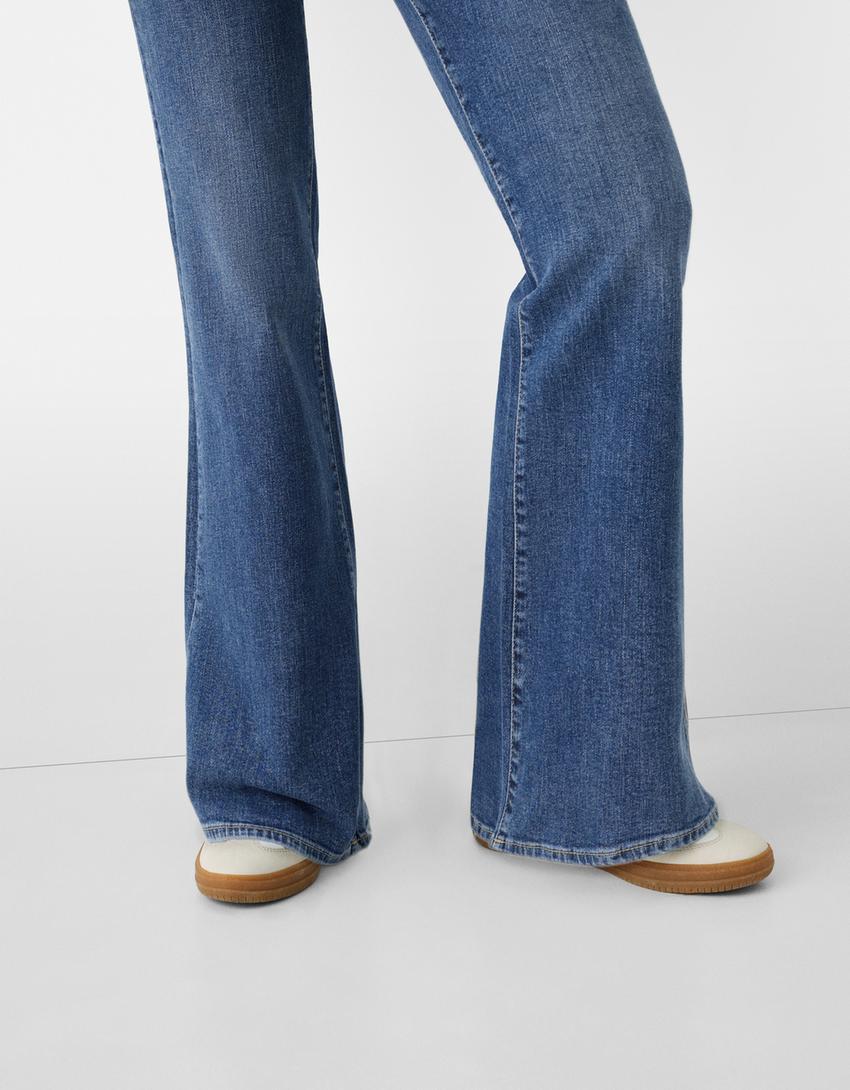 Jeans à boca de sino-Azul lavado-3