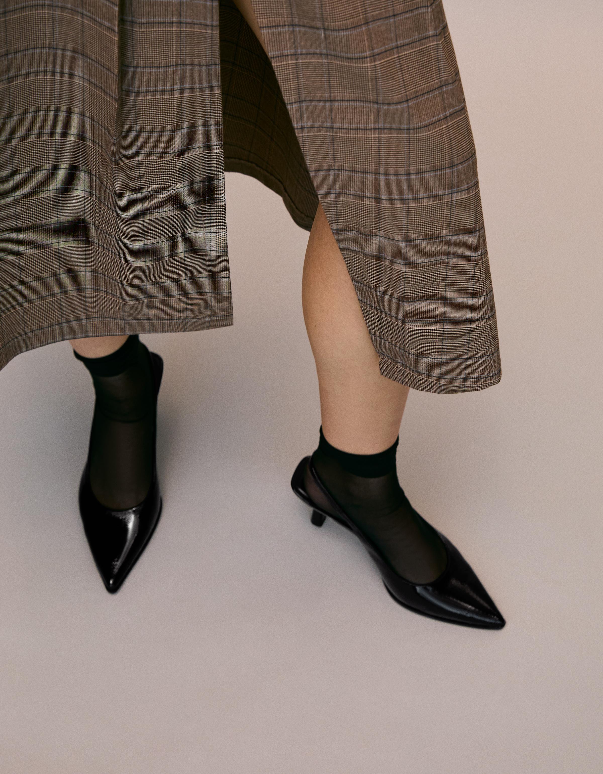 Backless kitten-heel shoes — BLACK