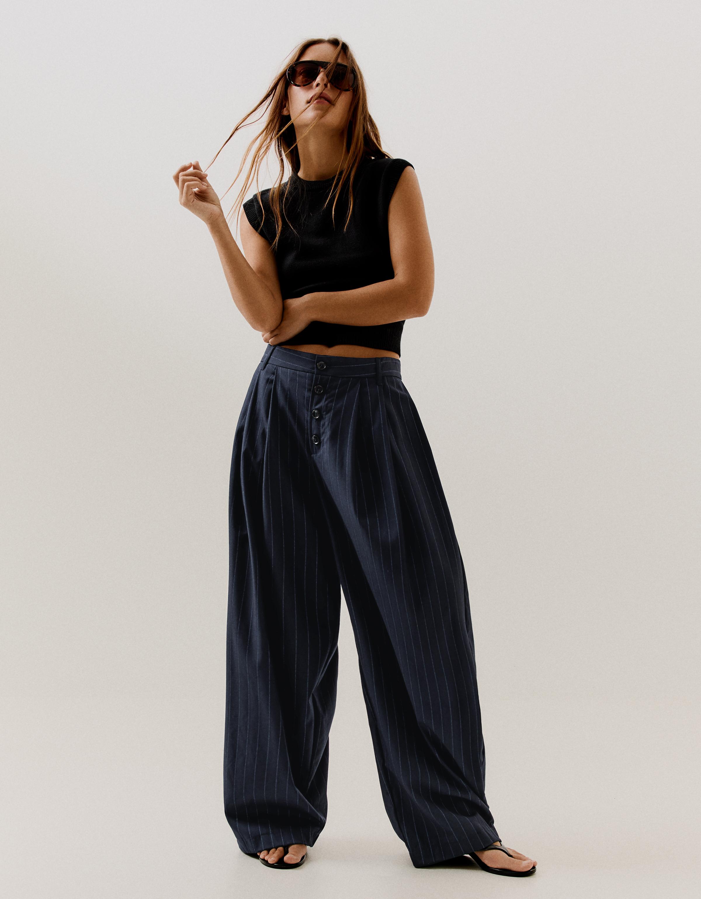 Bershka Pantalón Pliegues Laterales Mujer Marino