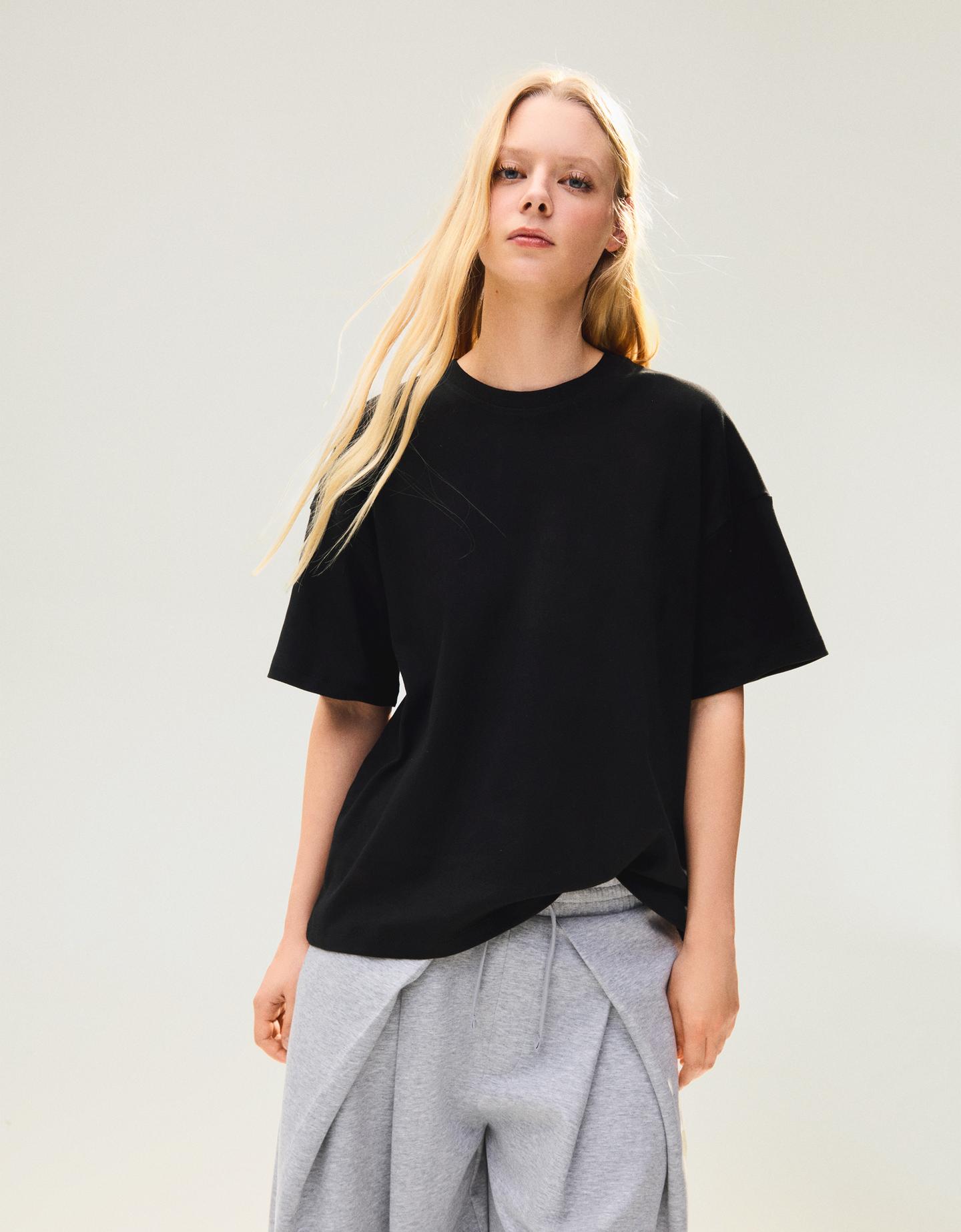 Bershka koszulka oversize z krótkim rękawem czarny