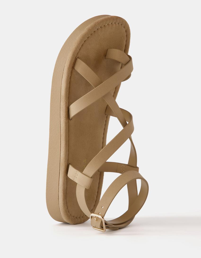 صندل مسطح بأحزمة متعددة-بيج