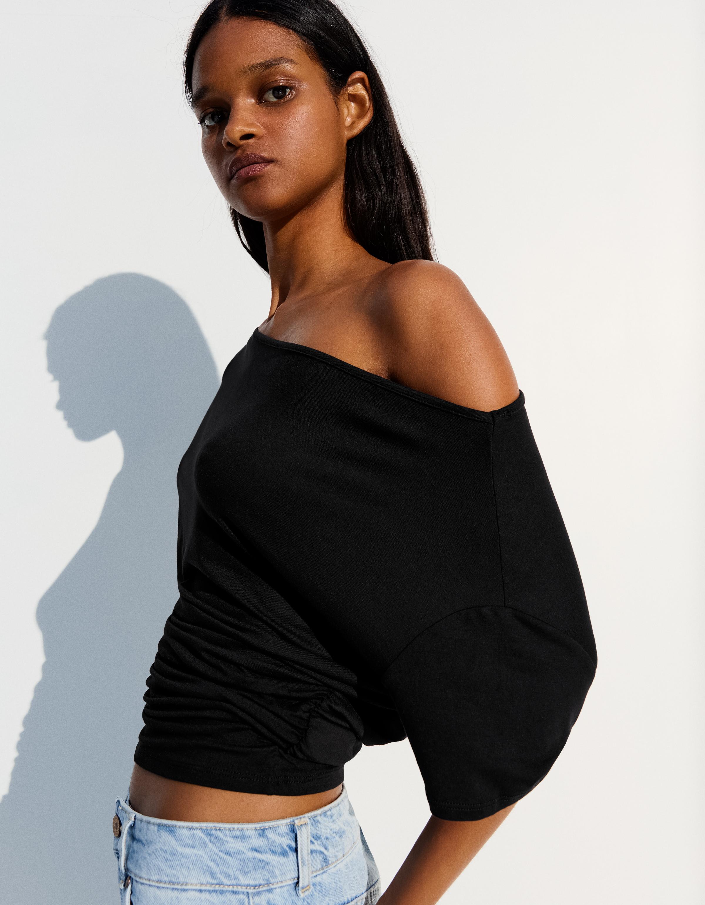 Asymmetric short sleeve T-shirt — Black