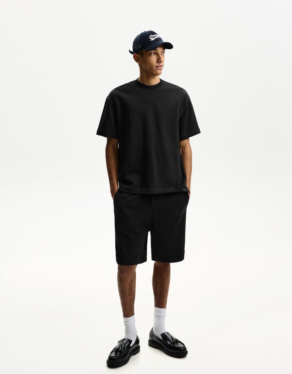 Set tricou și bermude