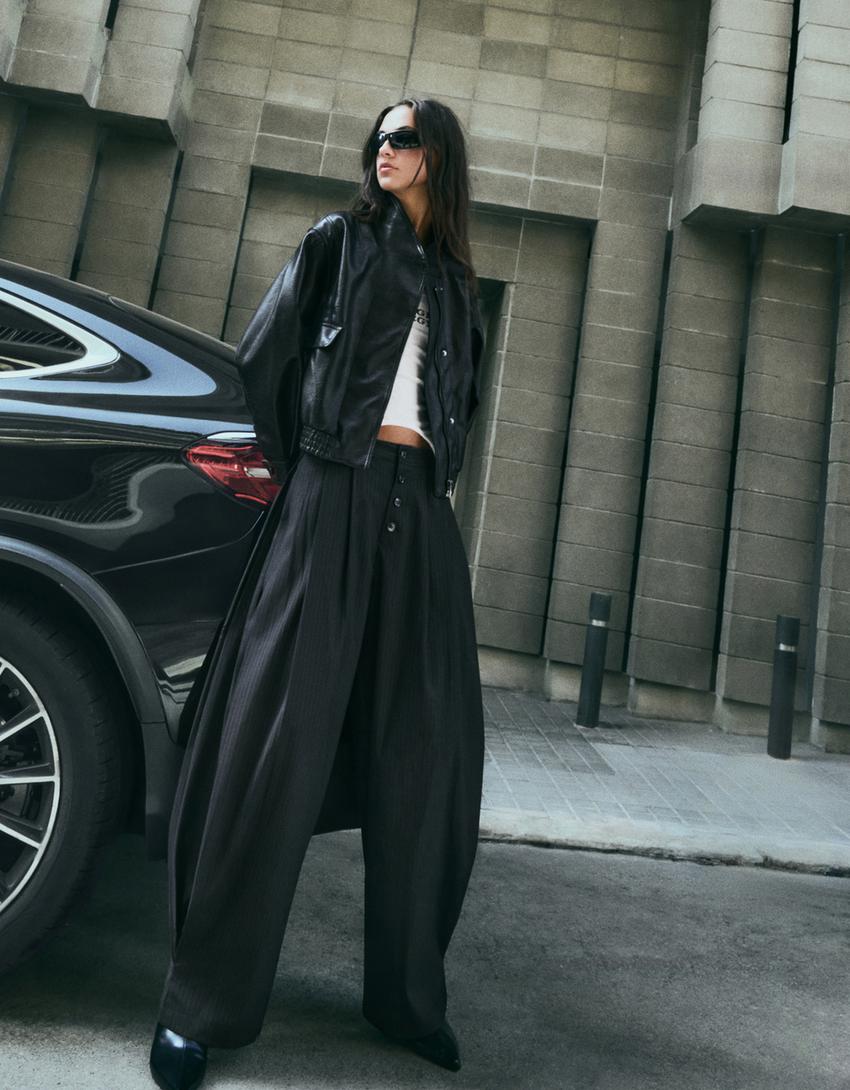 Trousers with side pleats-White / Black