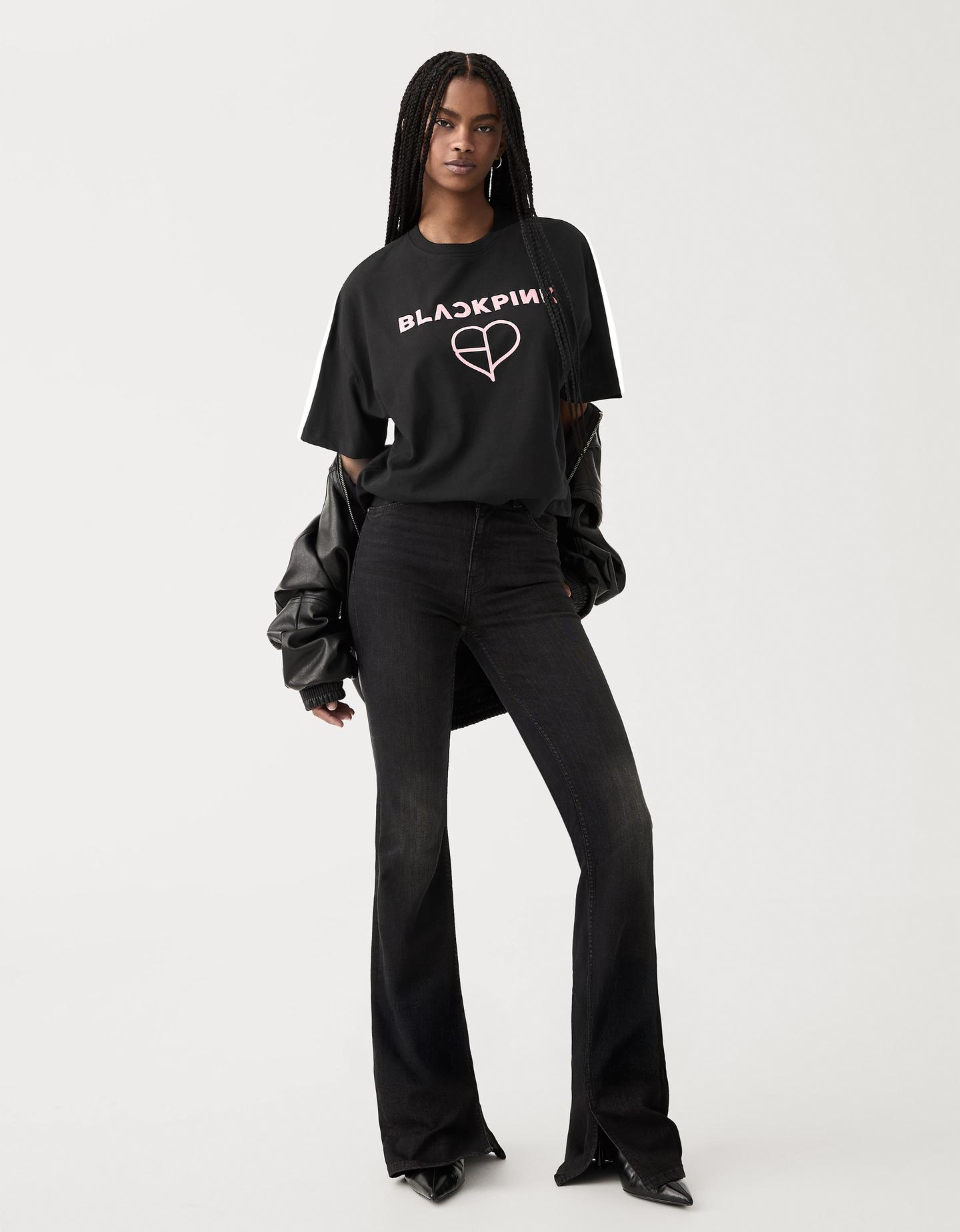 Bershka koszulka black pink z krótkim rękawem czarny