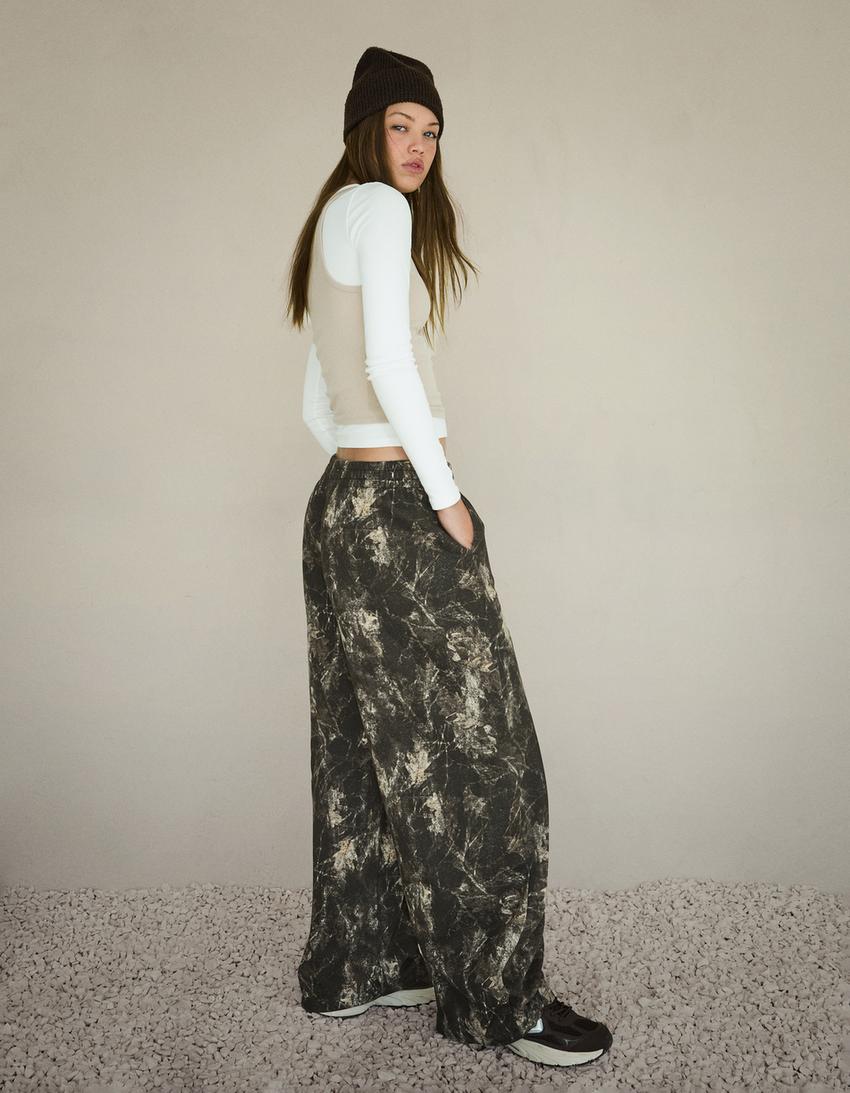 Plush barrel printed trousers-Dark grey