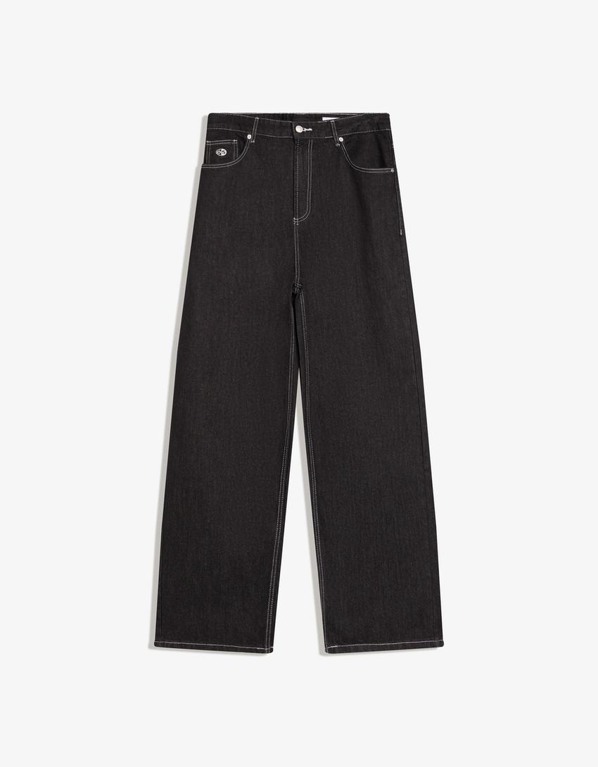 Jeans super baggy bordado-Negro