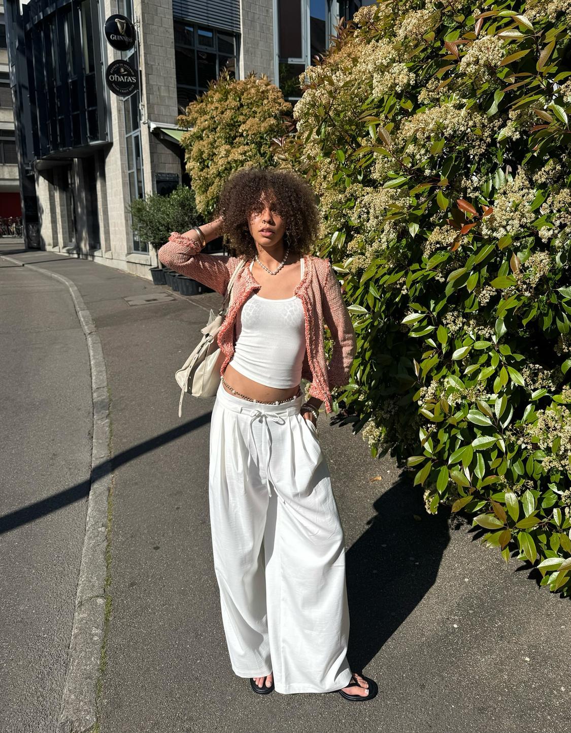 Flowing wide-leg trousers with pleats