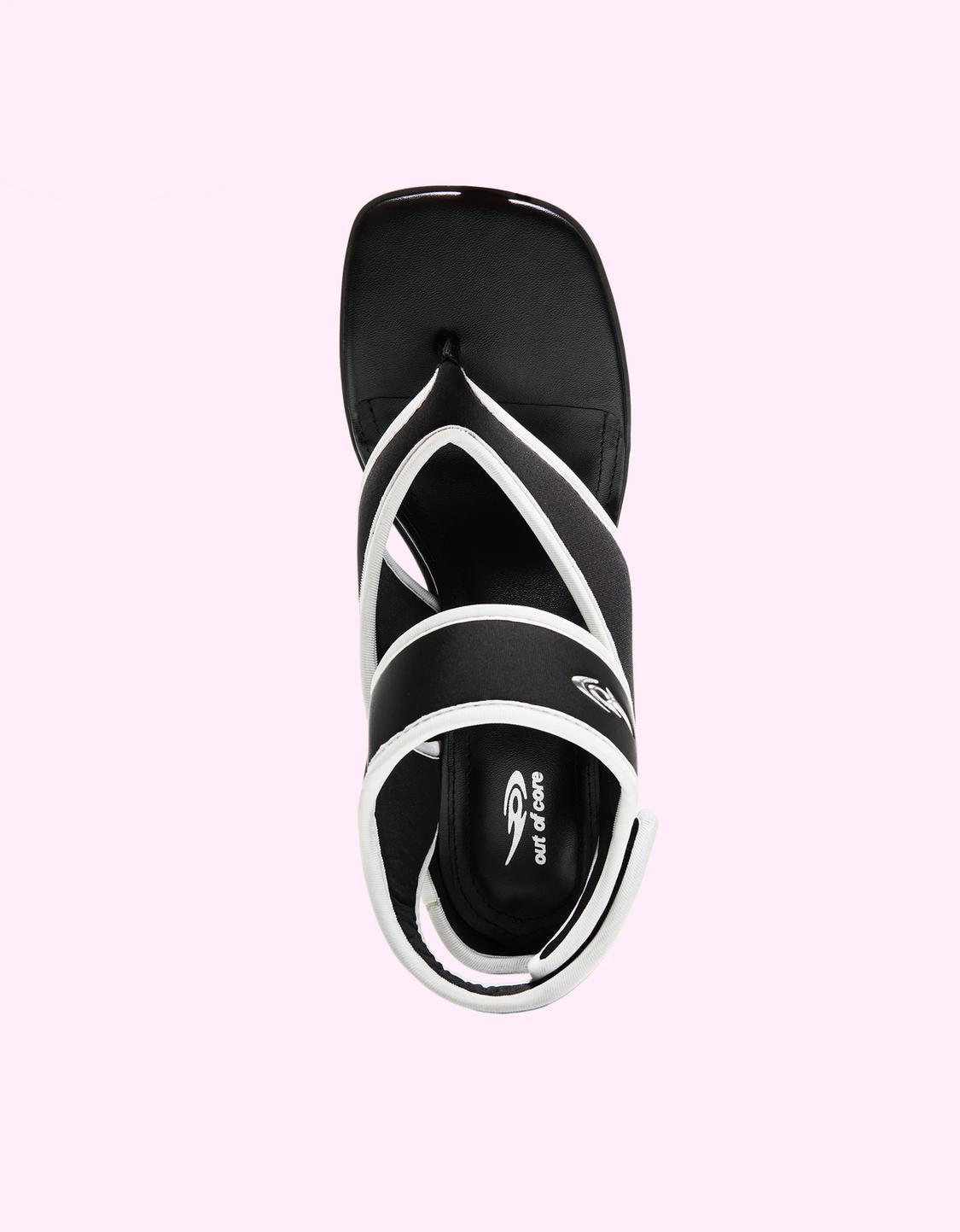 Sporty out of core sandals