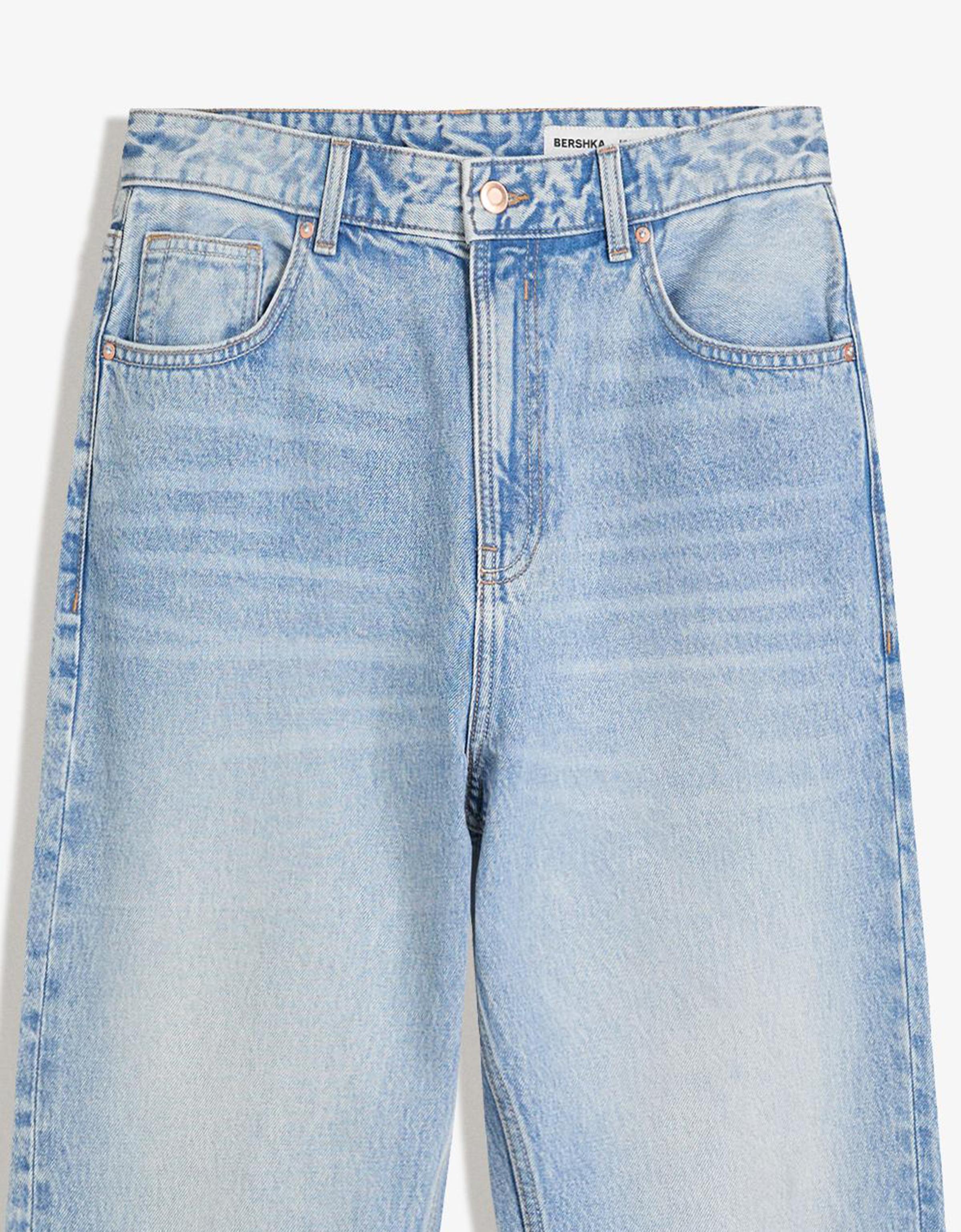 Tapered loose fit jeans — Light blue