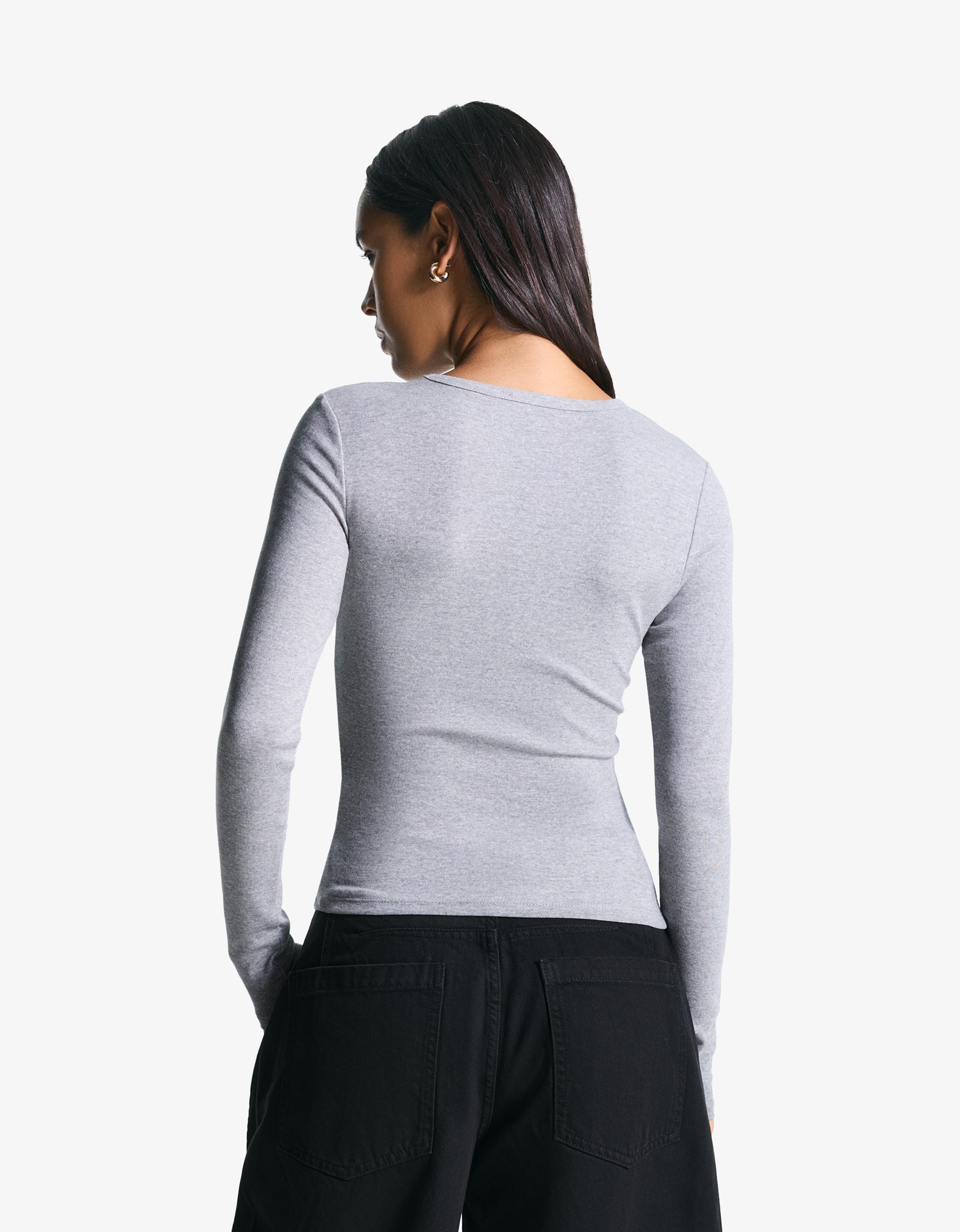 Uzun kollu tişört - Görsel 141