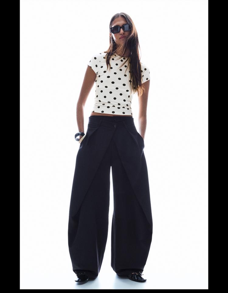 Short sleeve crew neck T-shirt