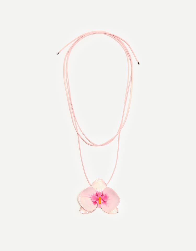 Necklace with flower pendant