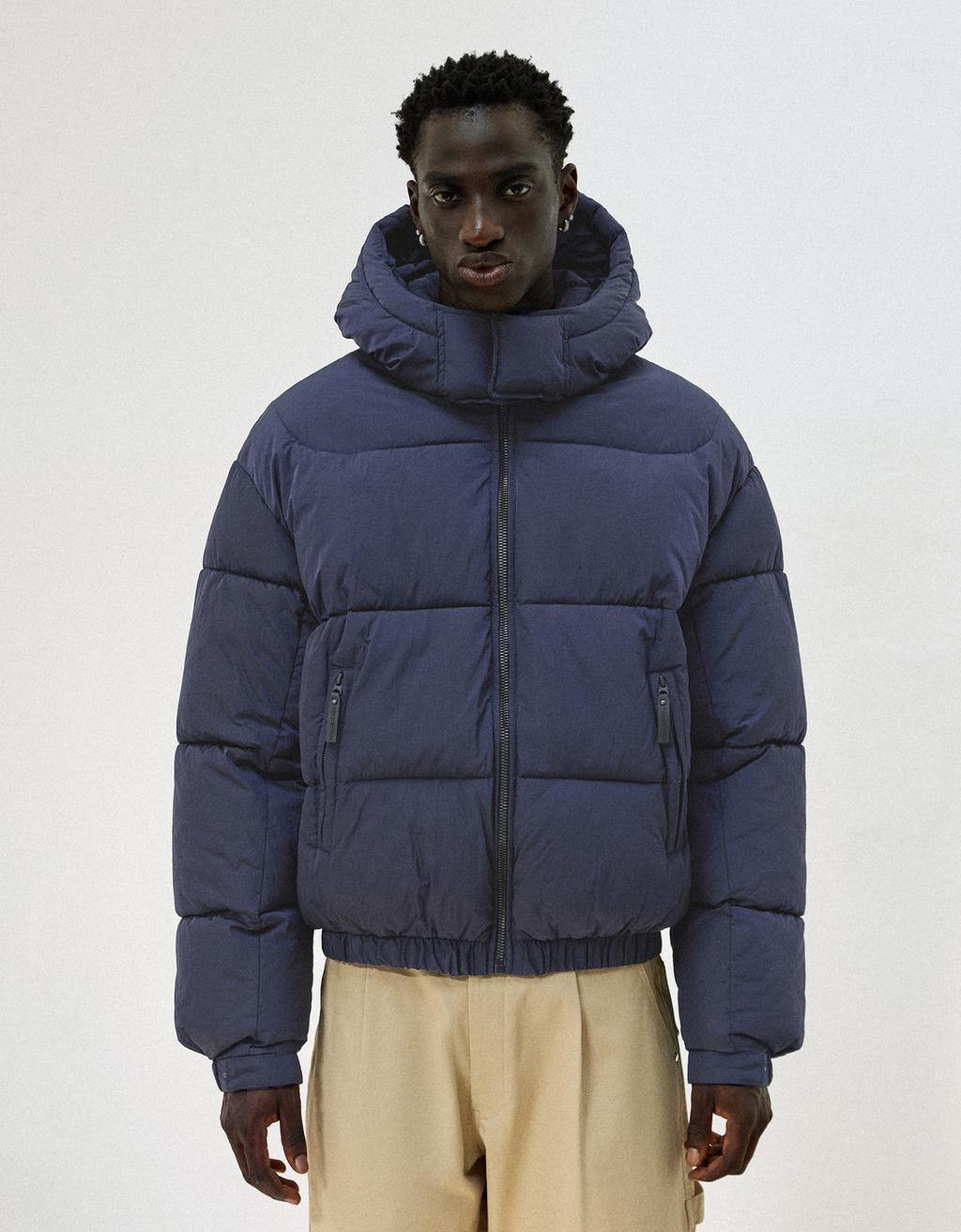 Puffer jacket with hood