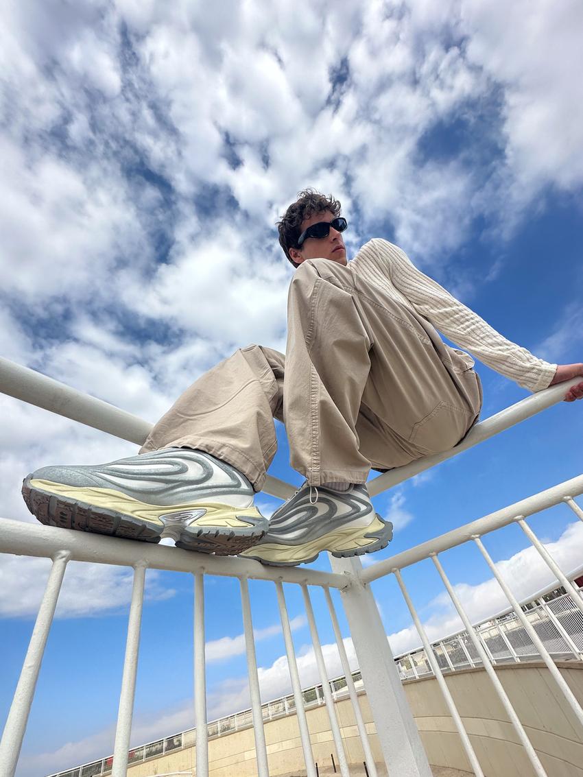 Sneakers out of core