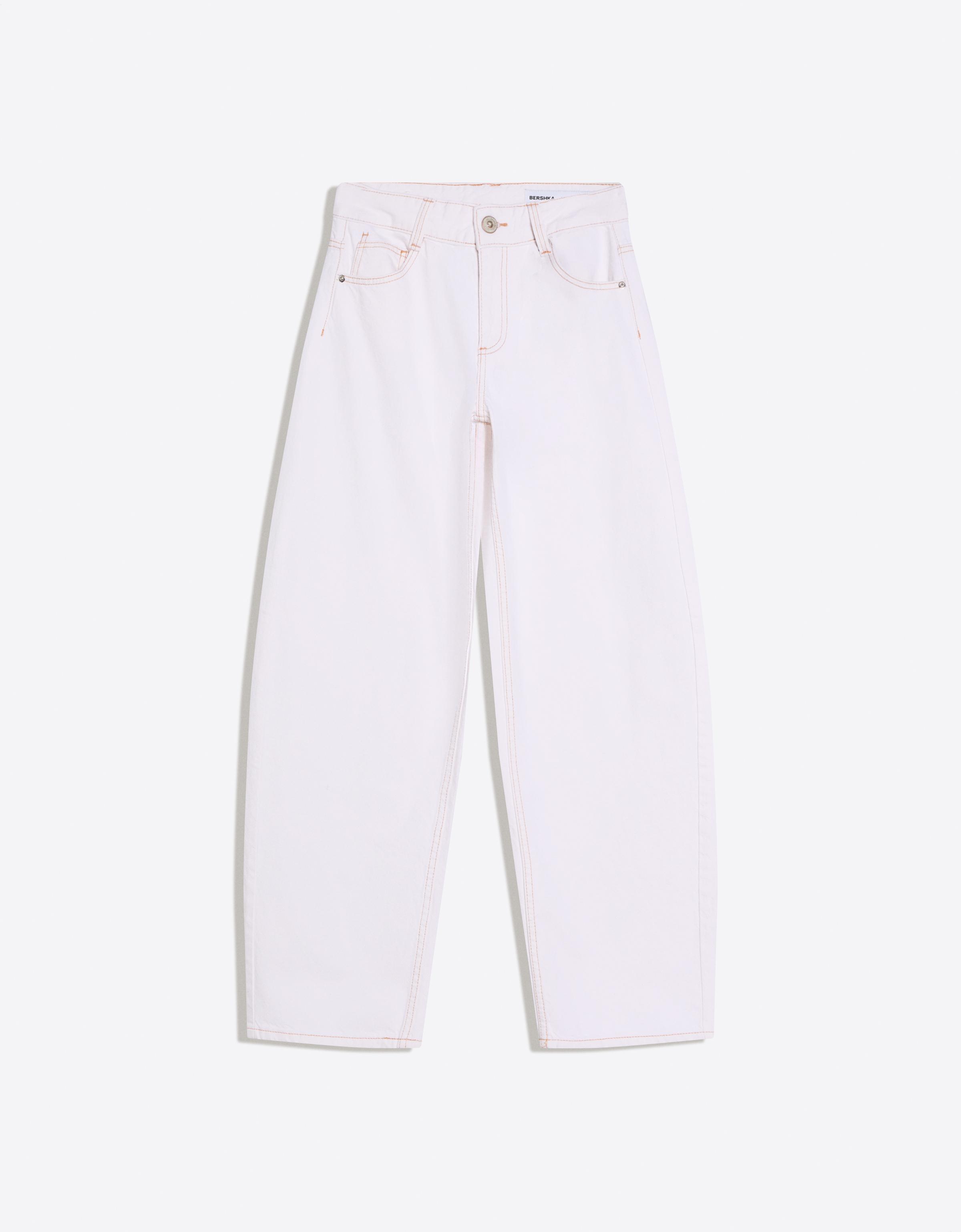 Low-rise baggy barrel jeans