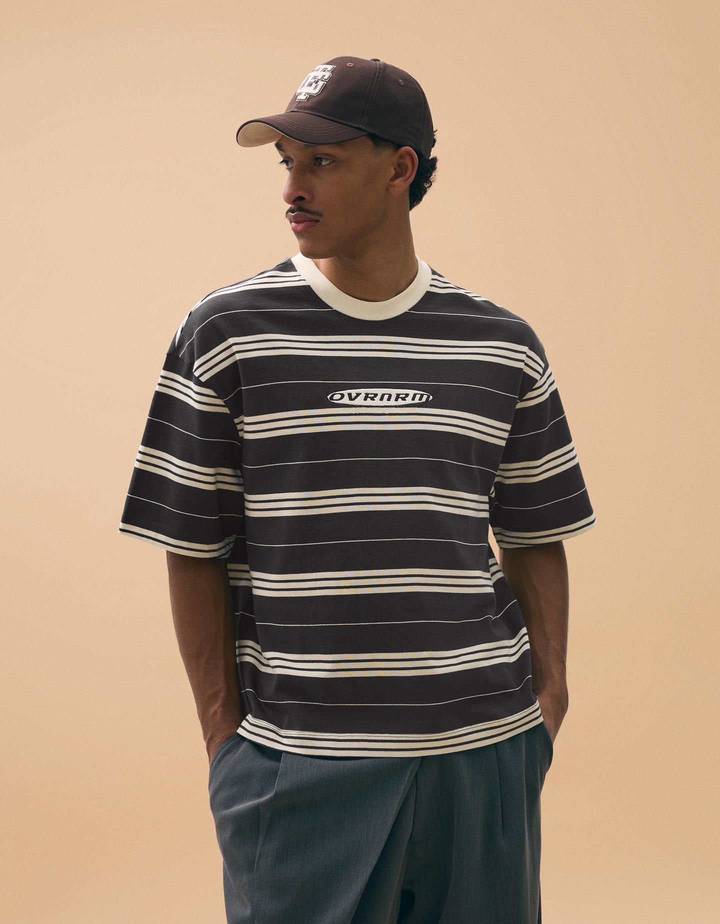 Bershka koszulka boxy fit w paski ciemnoszary