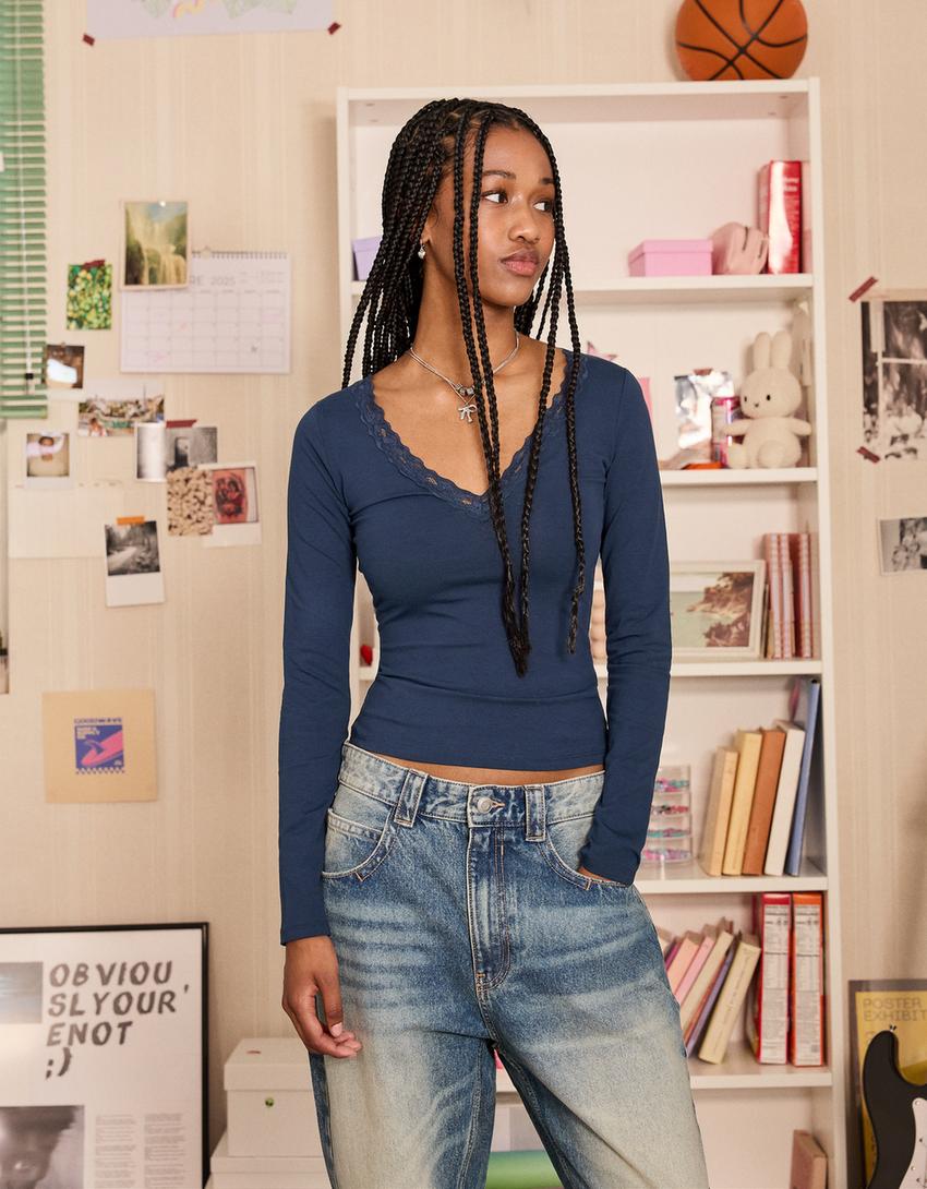 Long sleeve lace T-shirt Women Bershka