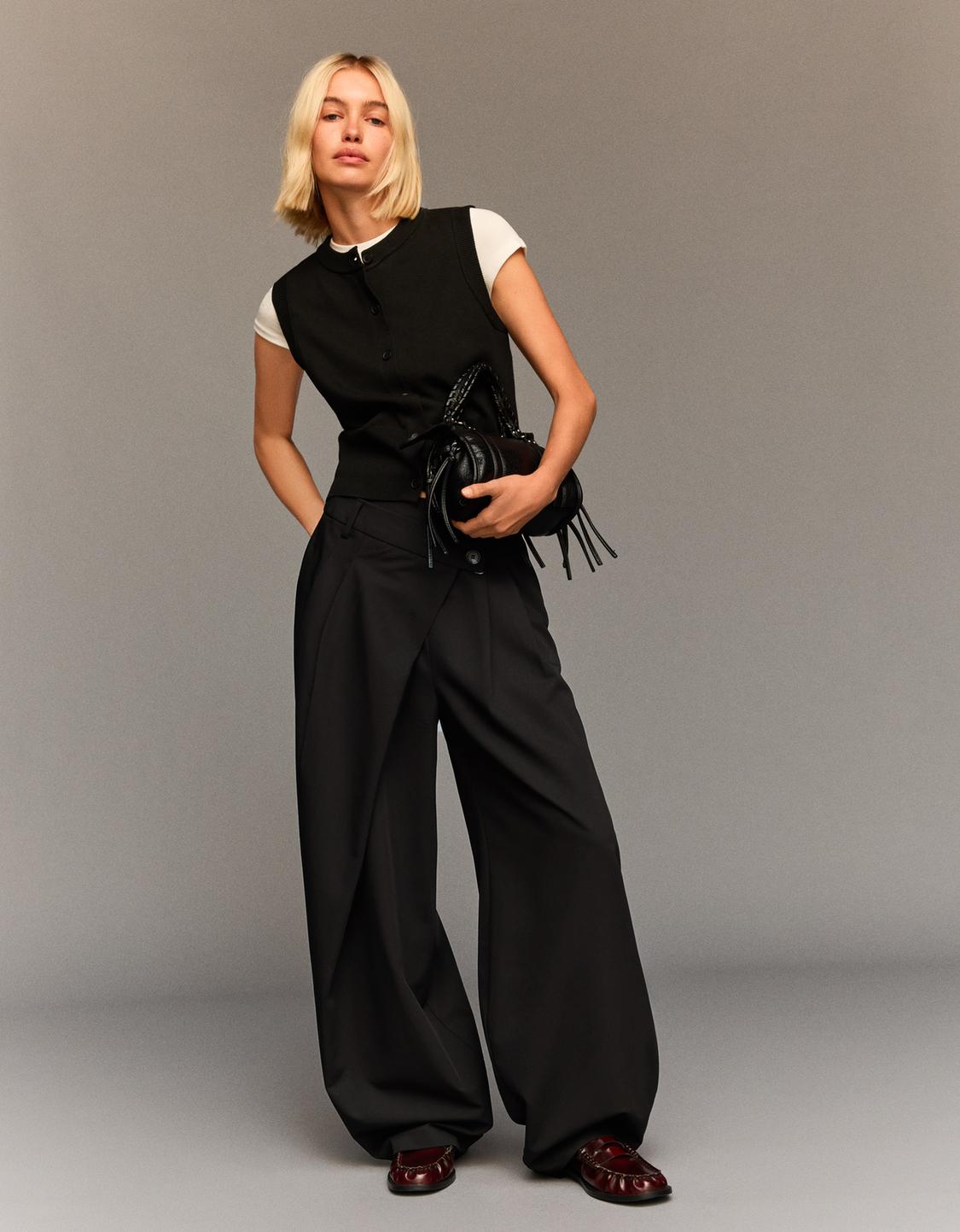Tailored fit trousers with crossover waist