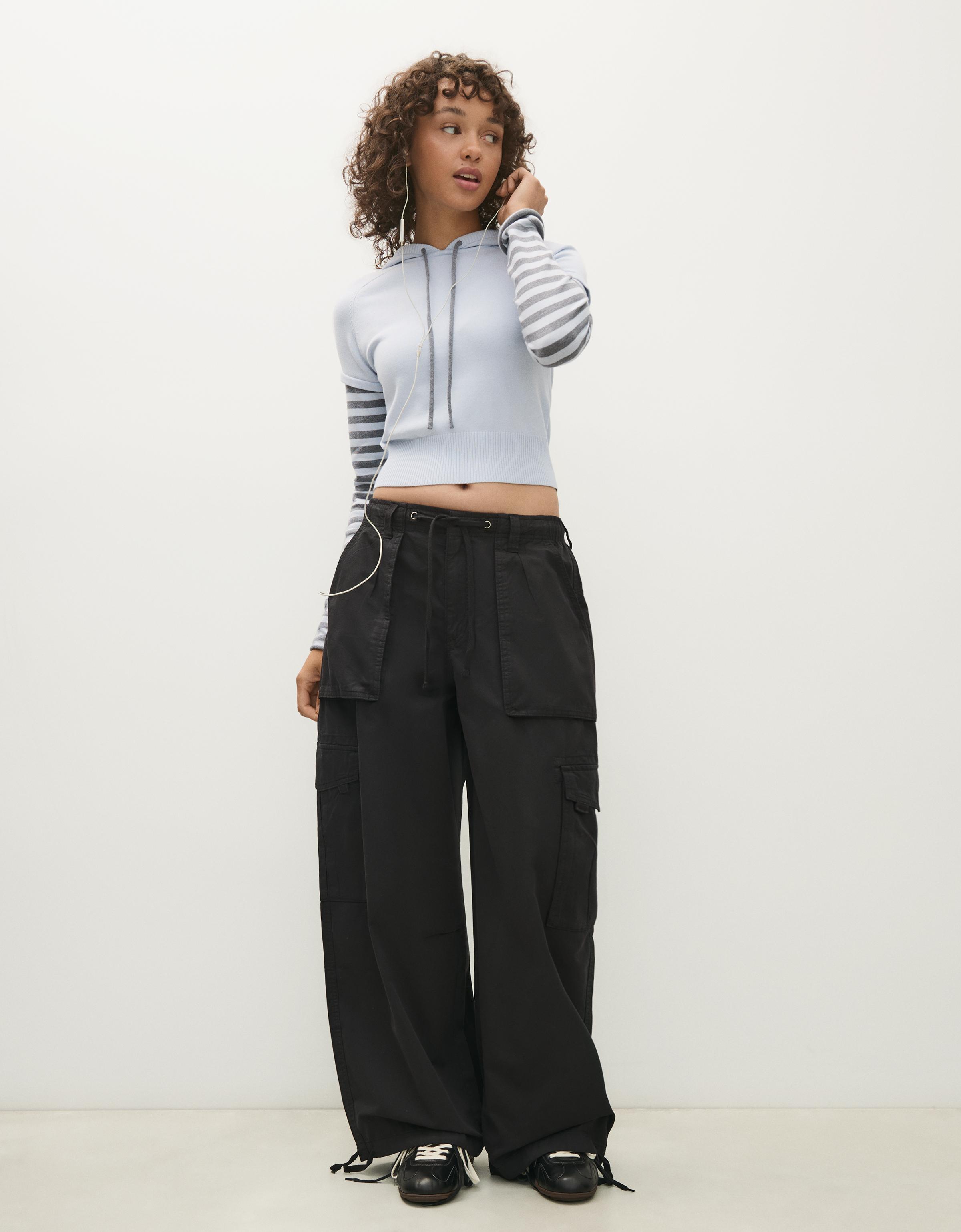 Hooded sweater with contrast sleeves — Light blue