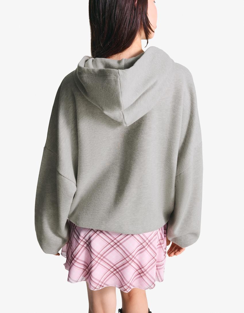 Sweatshirt capuz estampado-Cinza