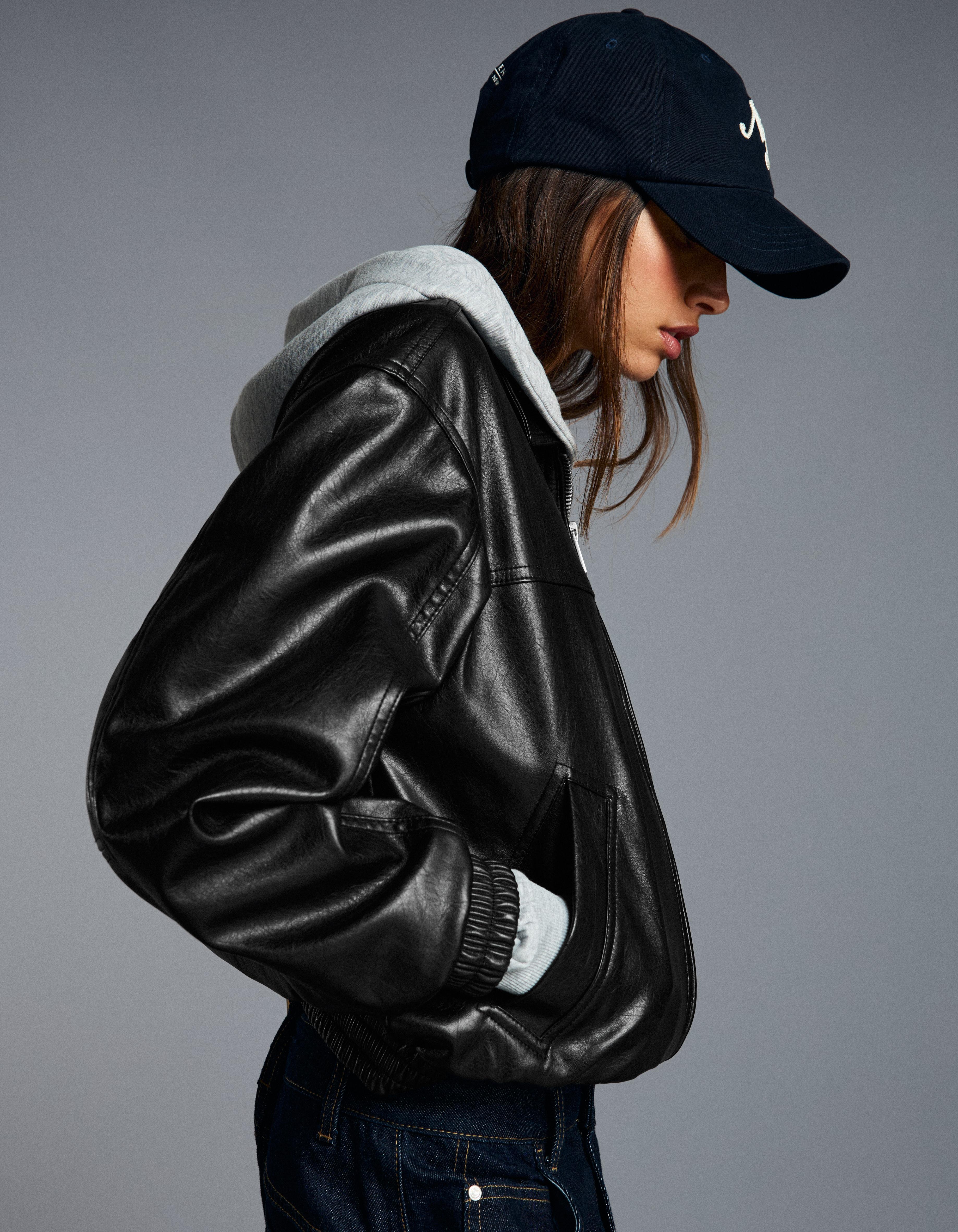 /bershka-cazadora-efecto-piel-mujer-s-negro