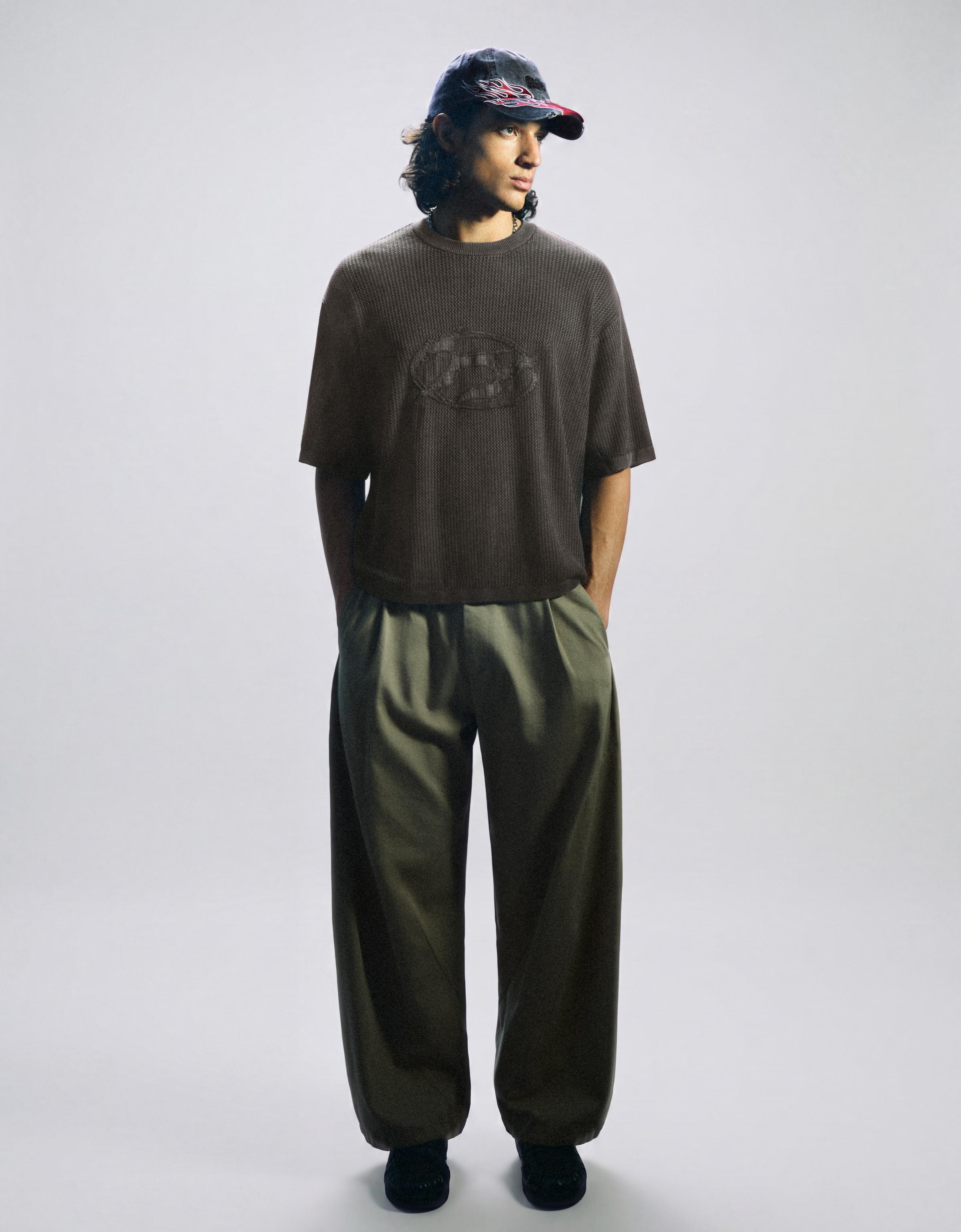 Short sleeve washed-effect T-shirt with patches — Grey
