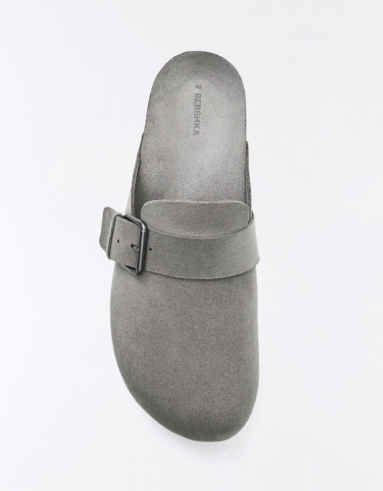 CASUAL BUCKLE CLOGS — Grey