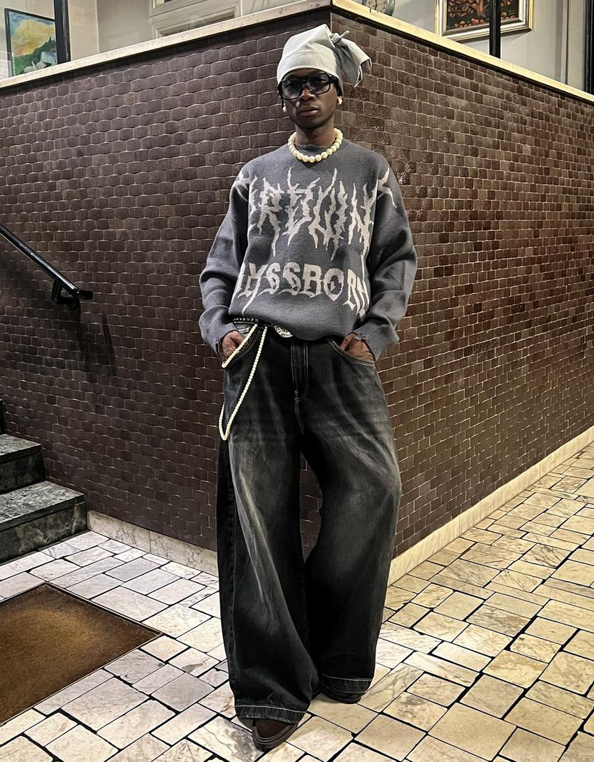 სკეიტის ჯინსი-შავი