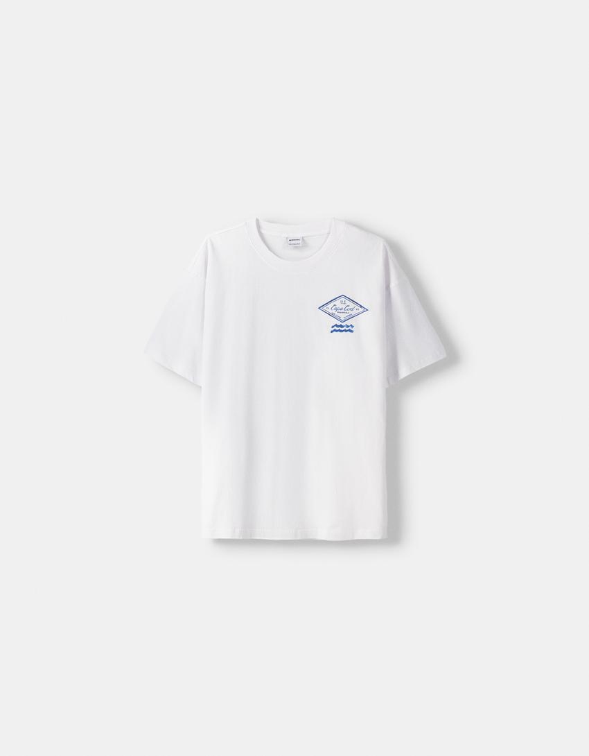 تيشرت بقصة مربعة وأكمام قصيرة وطبعة-أبيض-4