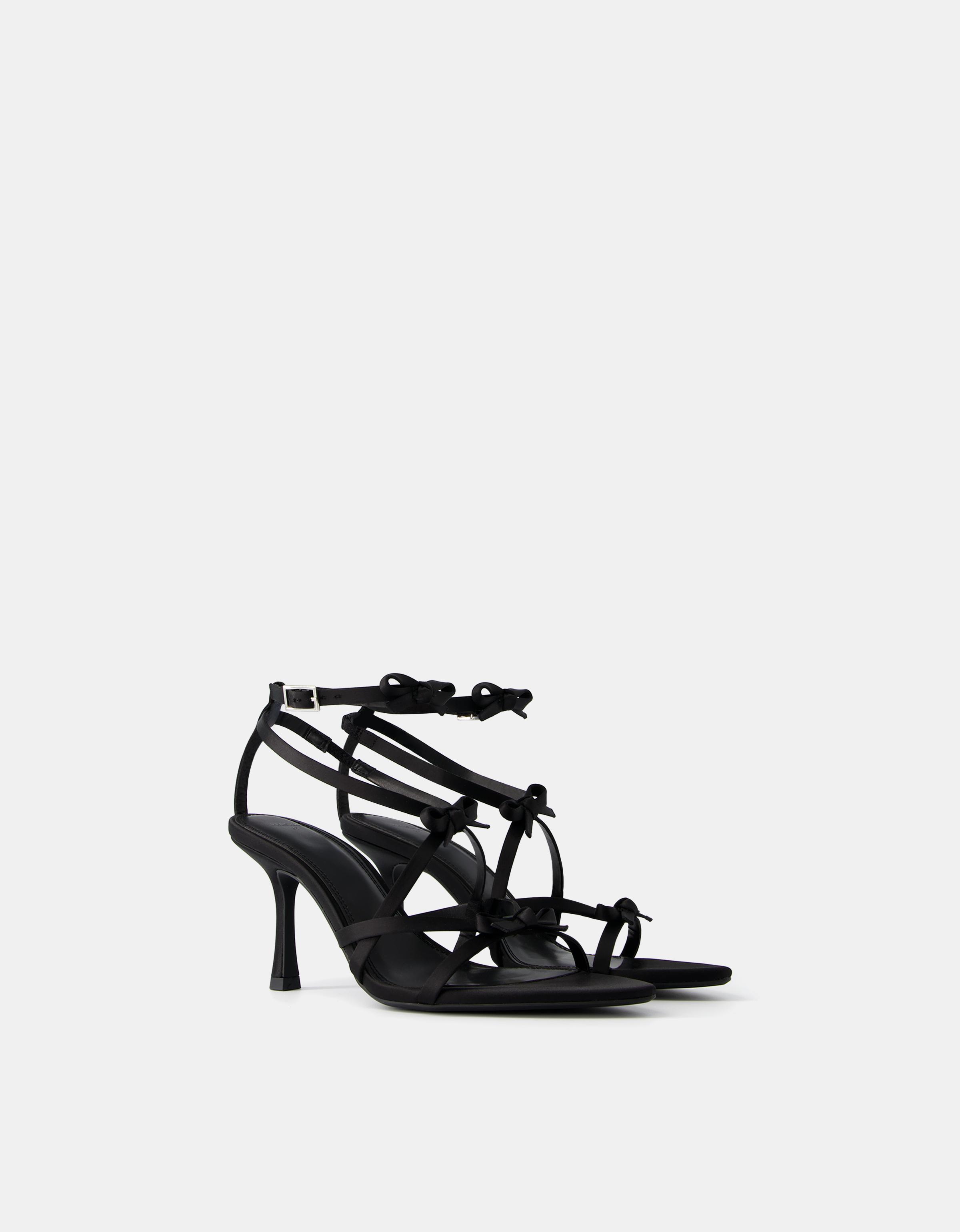 Sandales talon avec n uds Chaussures Femme Bershka