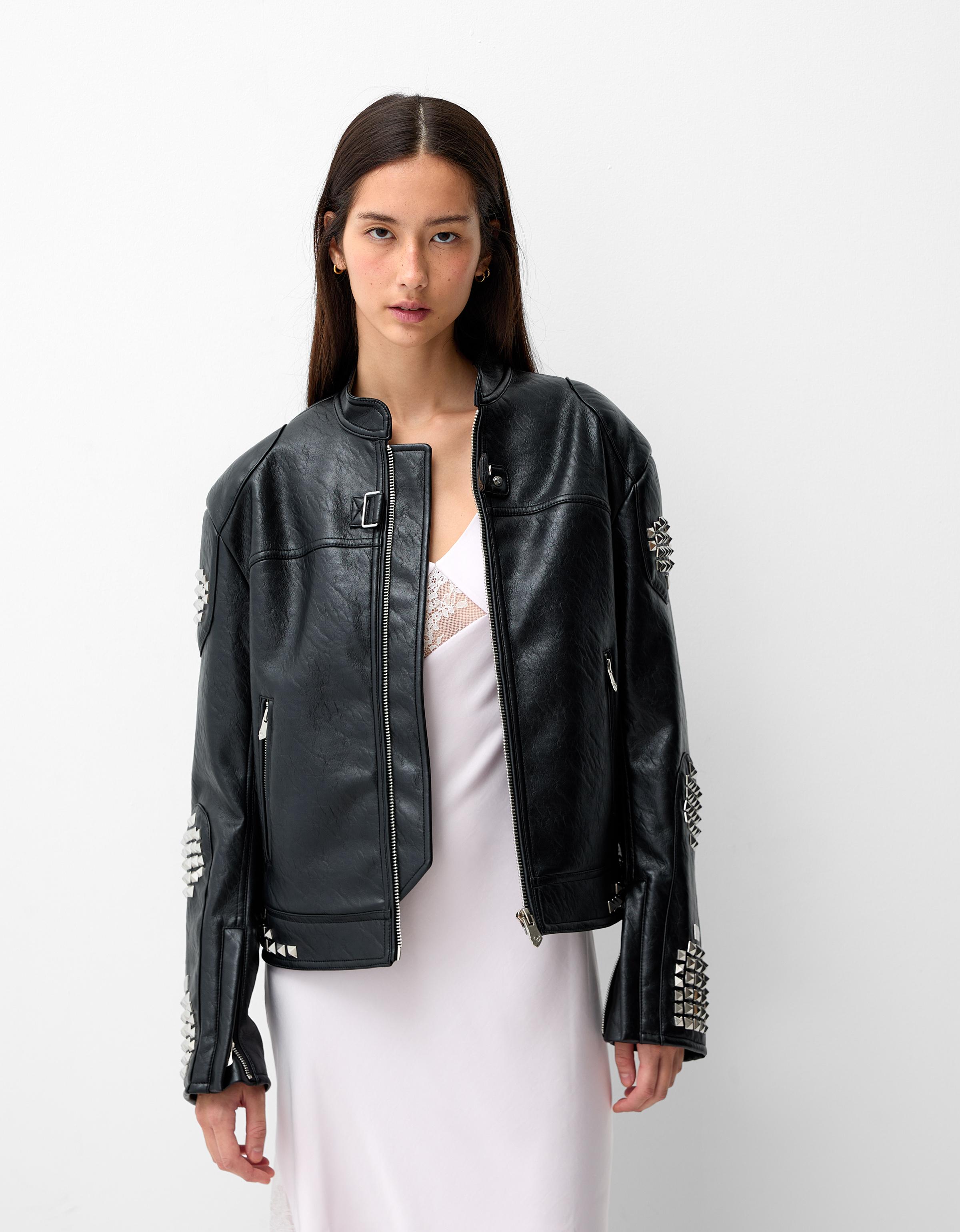 Bershka Jacke Generation Bershka Aus Kunstleder Mit Nieten Damen M-L Schwarz