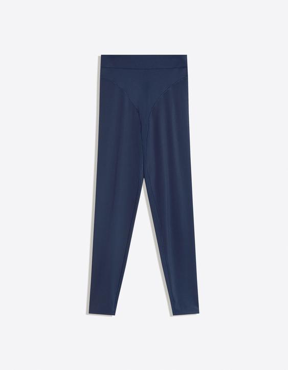 Legginsy – tkanina techniczna, oddychające i szybkoschnące, gruszka