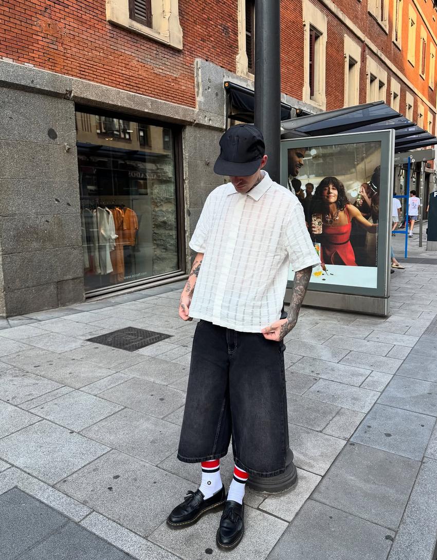 Super baggy denim Bermuda jorts-Black-0