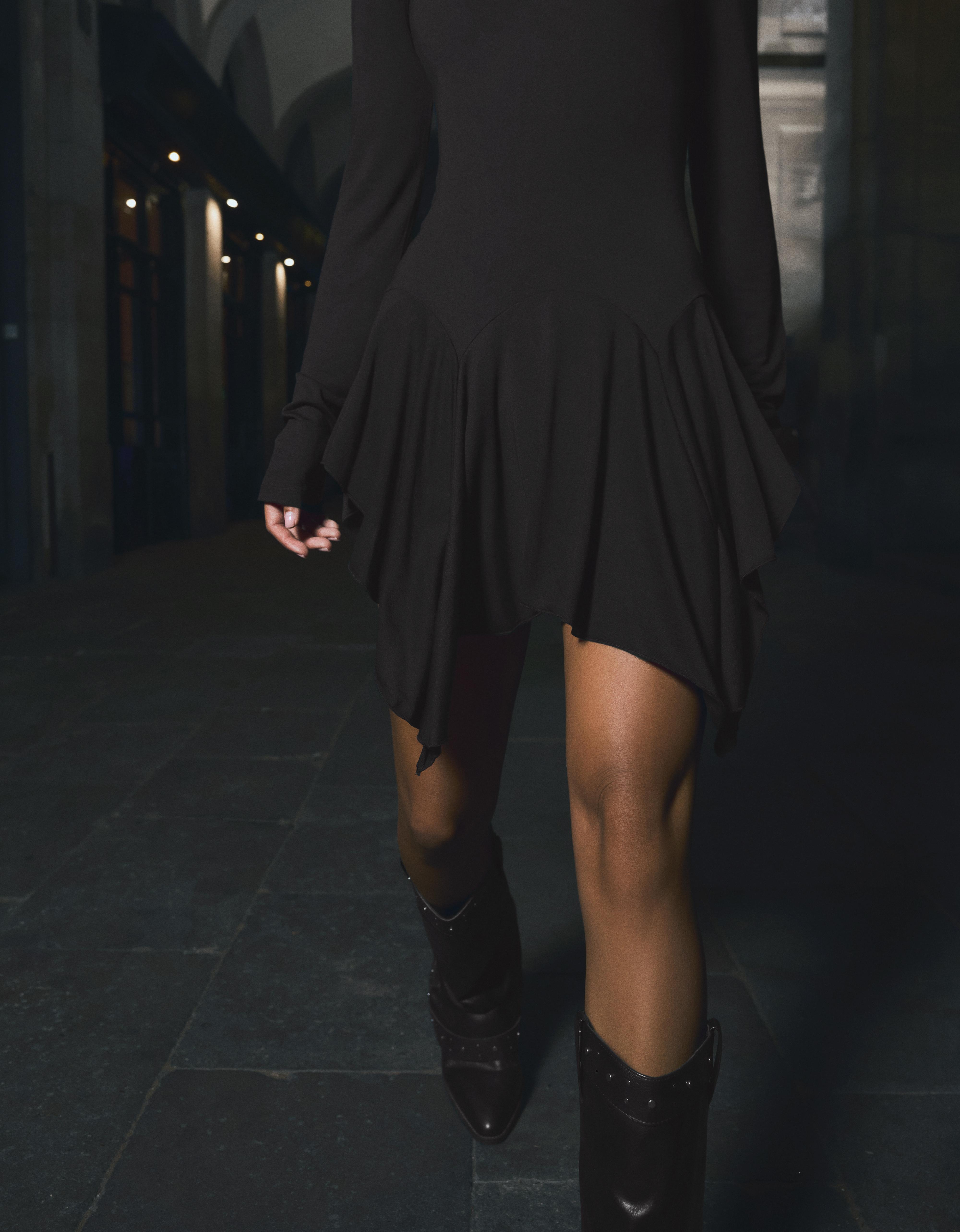 Long-sleeved frill T-shirt — Black