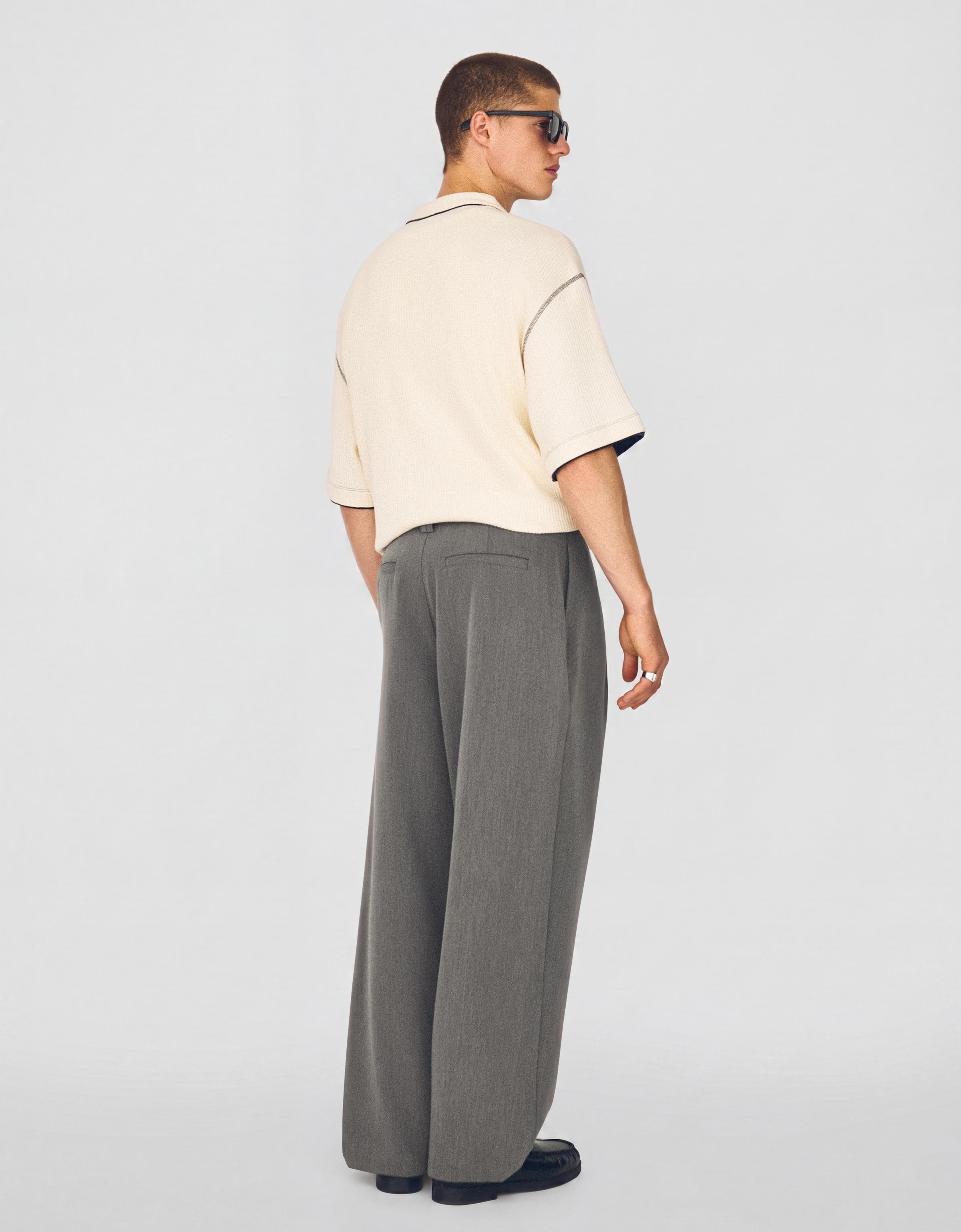 Pleated baggy trousers — Grey