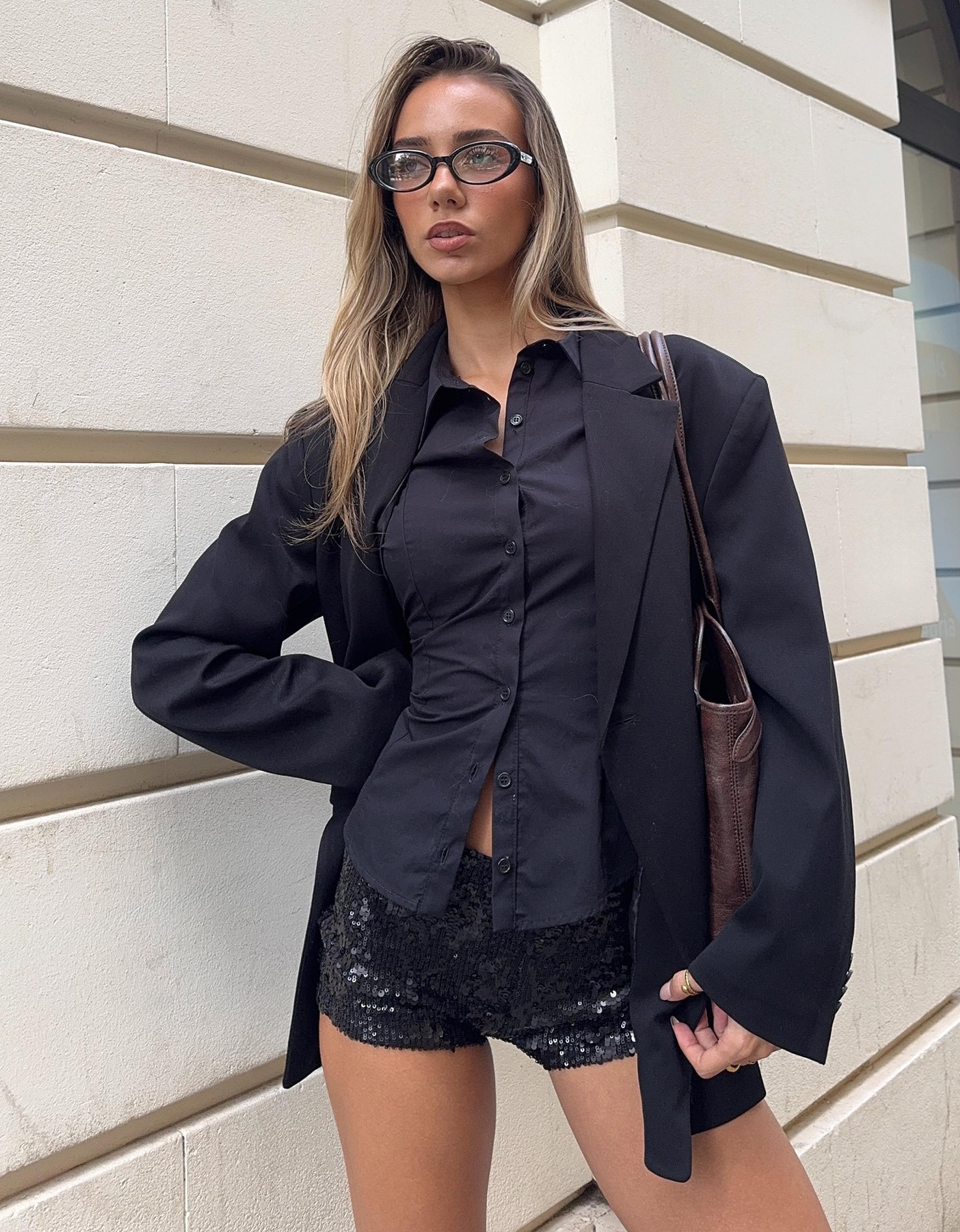 Çan kollu vücuda oturan gömlek - Görsel 37