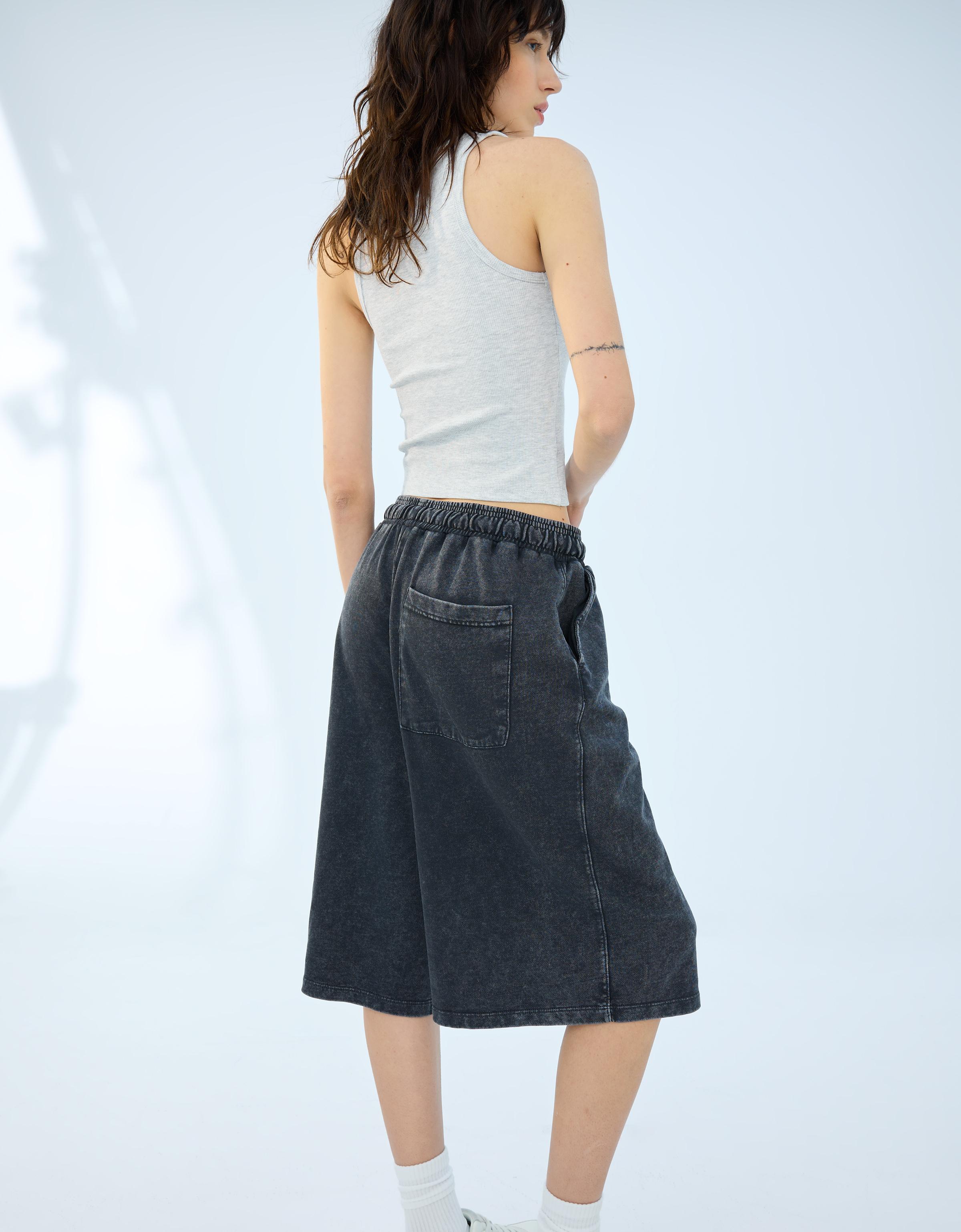 Bershka Weite Jort-Bermudas Aus Plüsch Damen Xl Grau