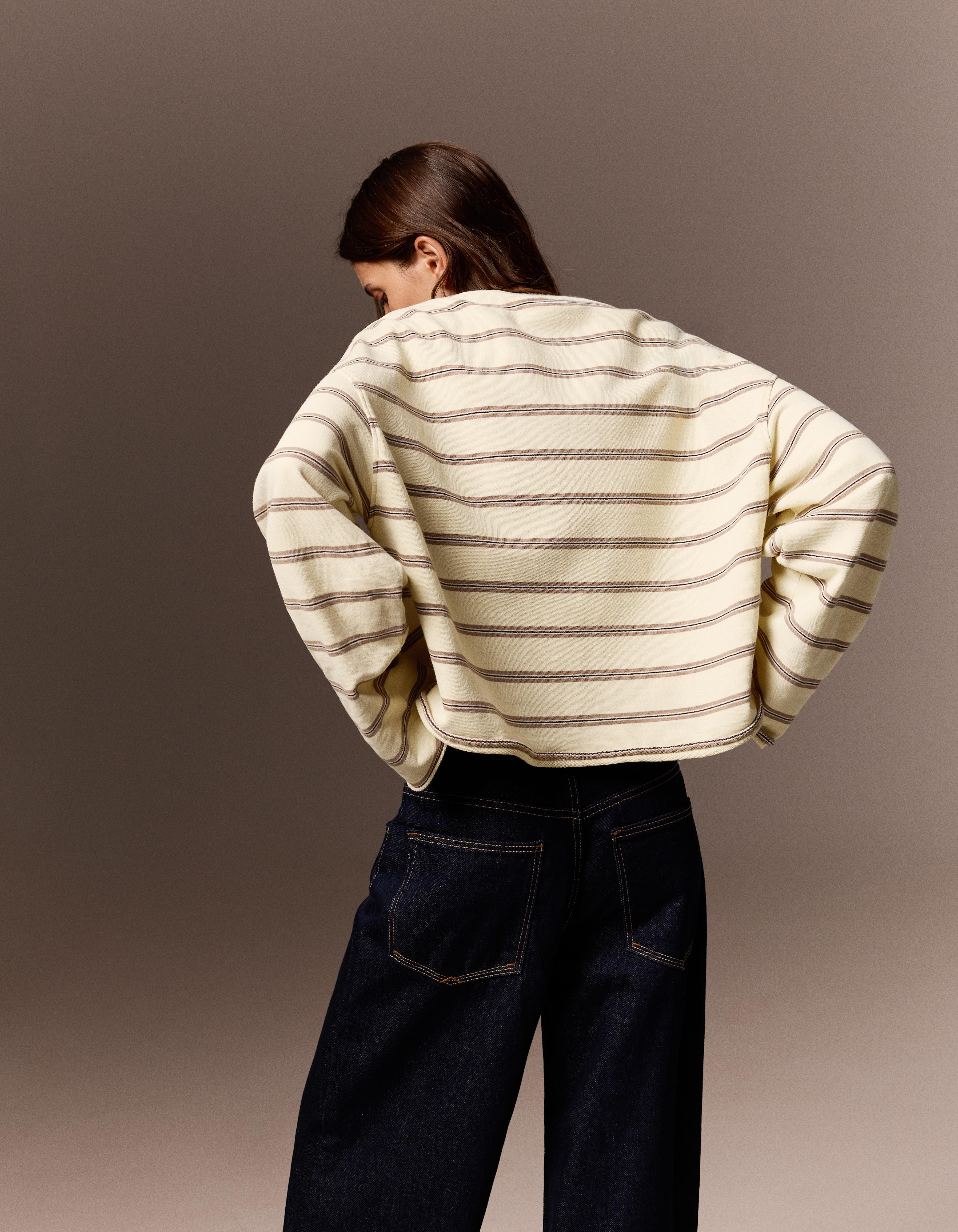 Striped round neck sweatshirt — Yellow
